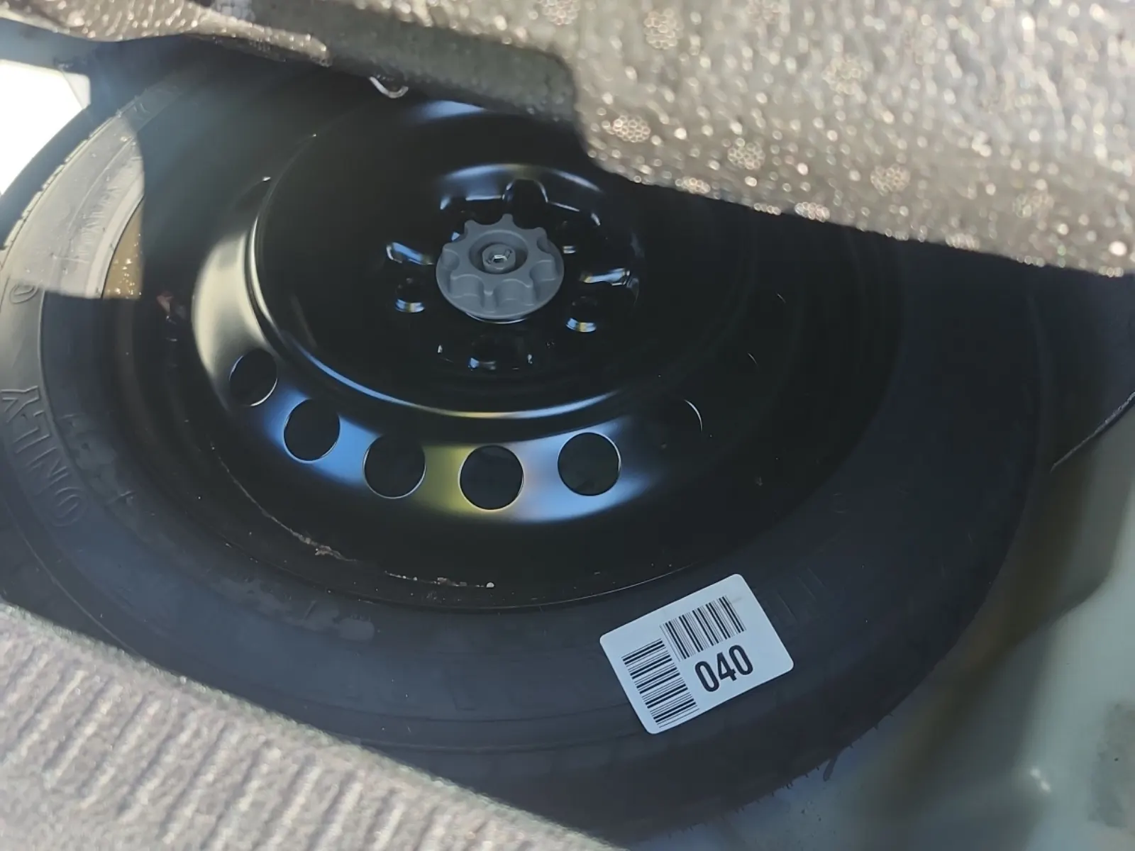 Spare Tire & Wheel Photo