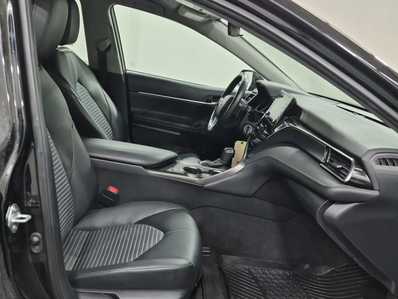 Right Side Interior Photo
