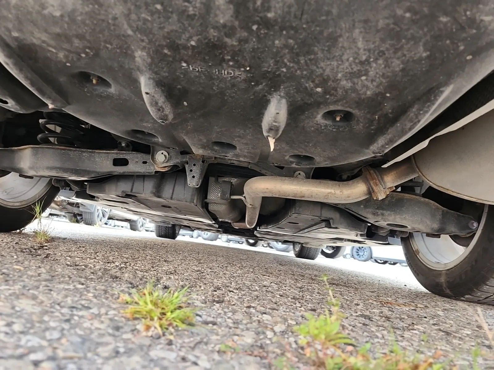 Undercarriage - Rear Photo