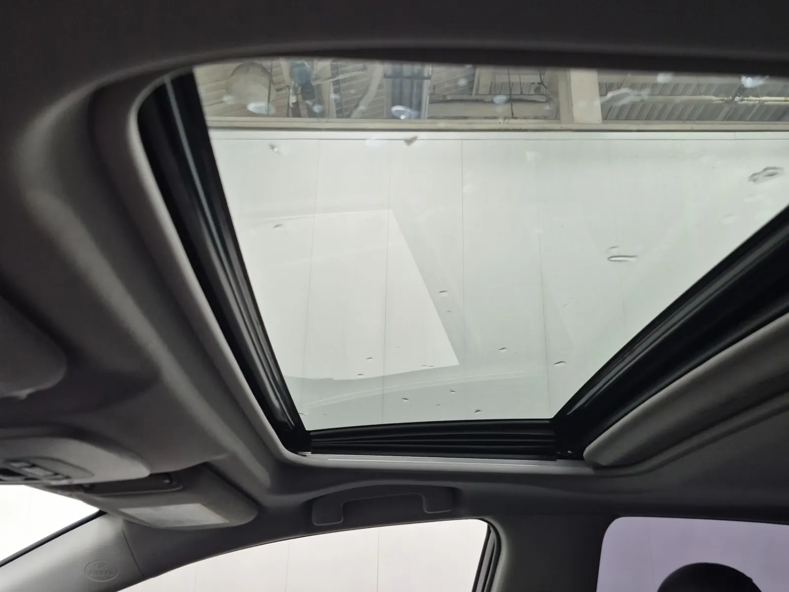 Interior Roof Photo