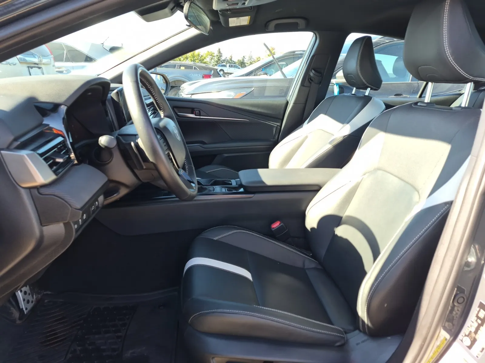 Front Interior Photo