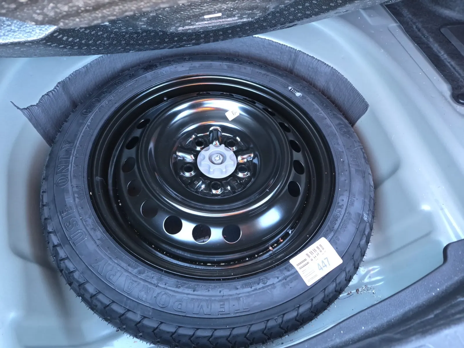 Spare Tire & Wheel Photo