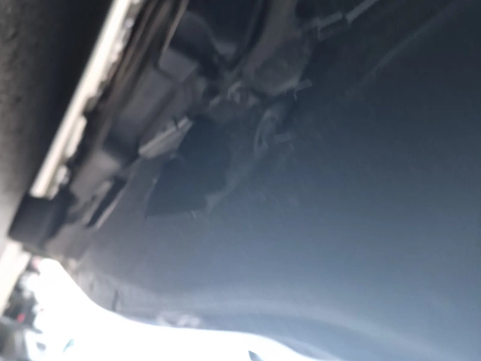 Undercarriage - Passenger Photo