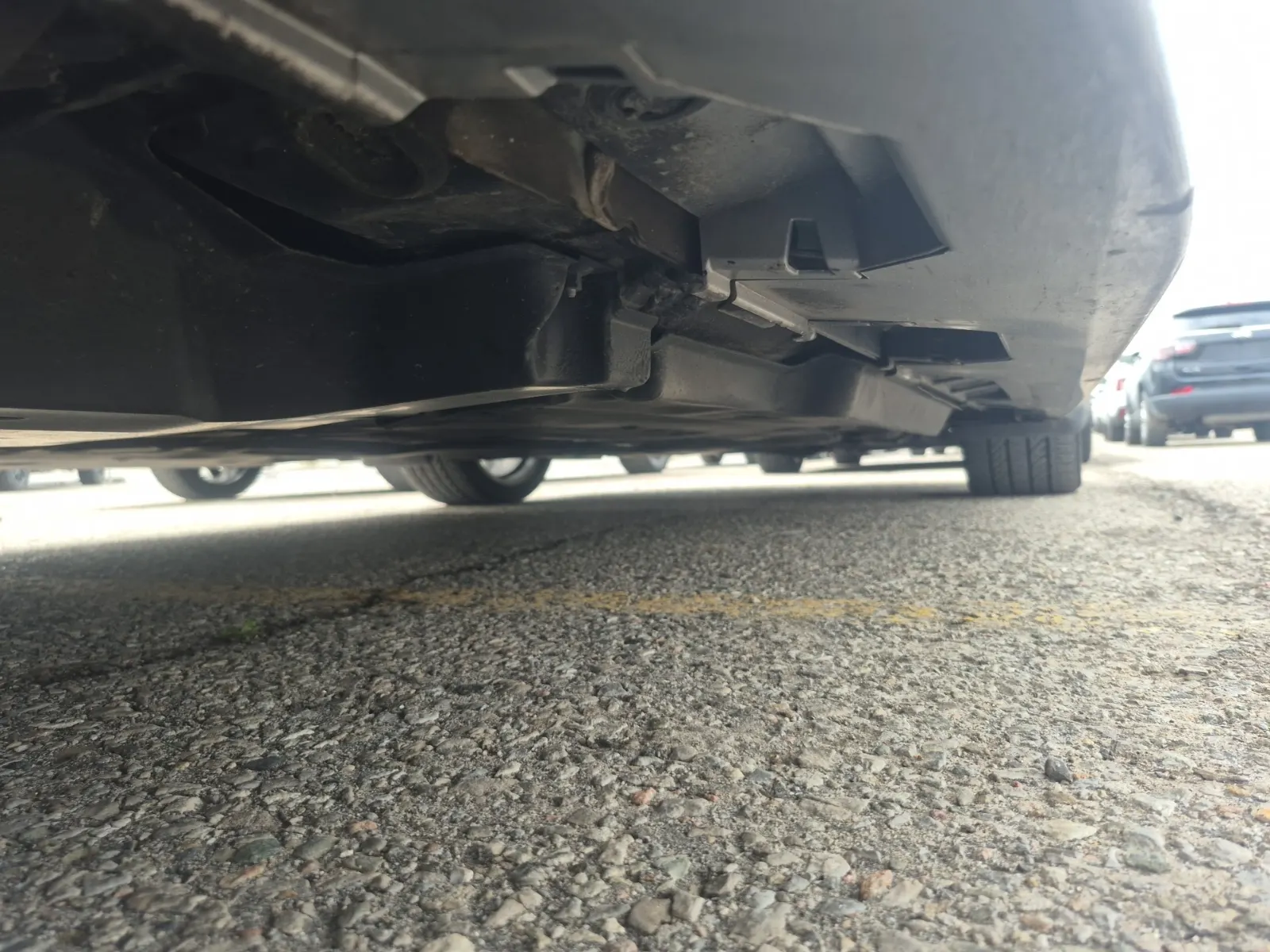 Undercarriage - Passenger Photo