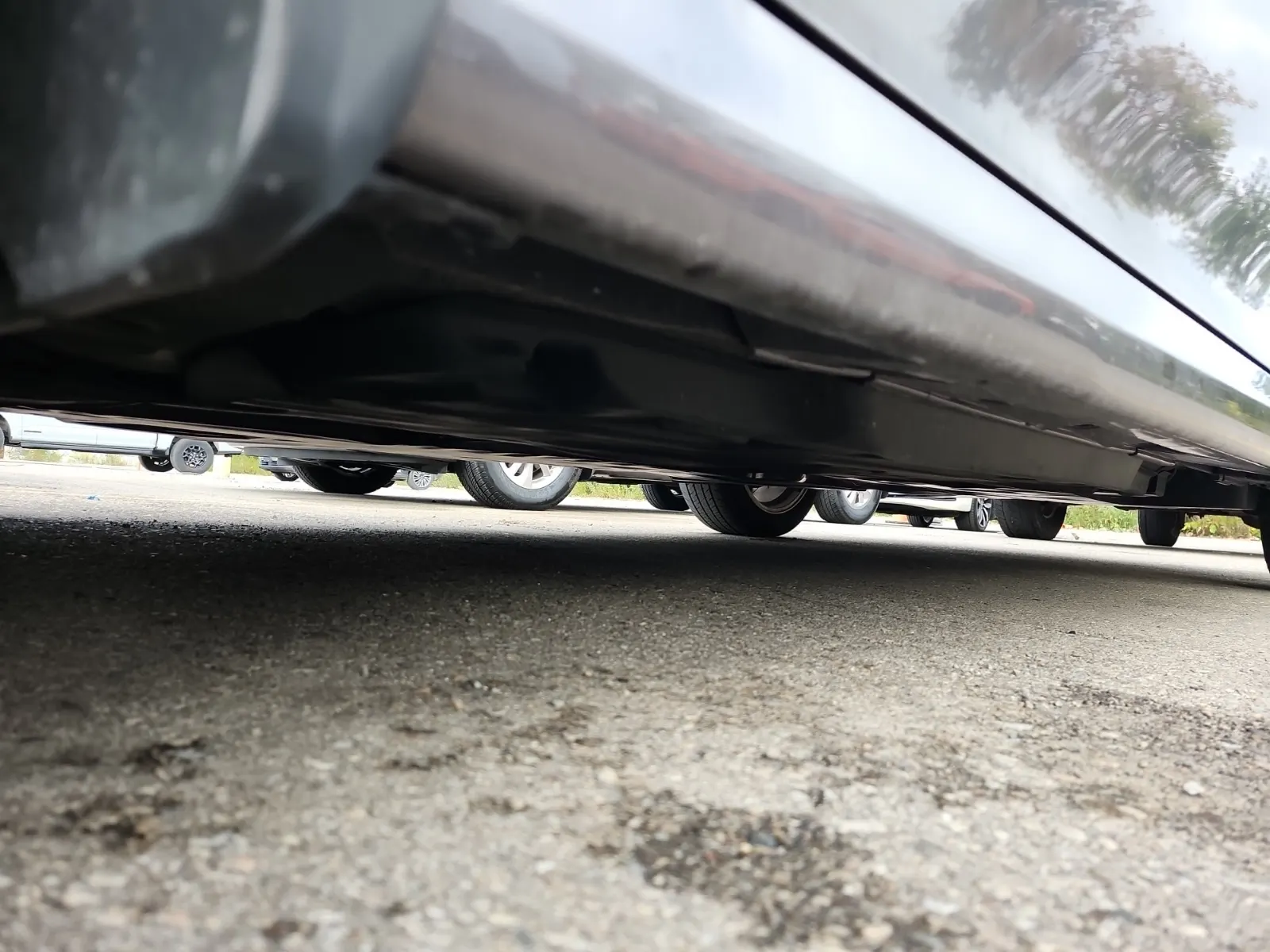 Undercarriage - Driver Photo