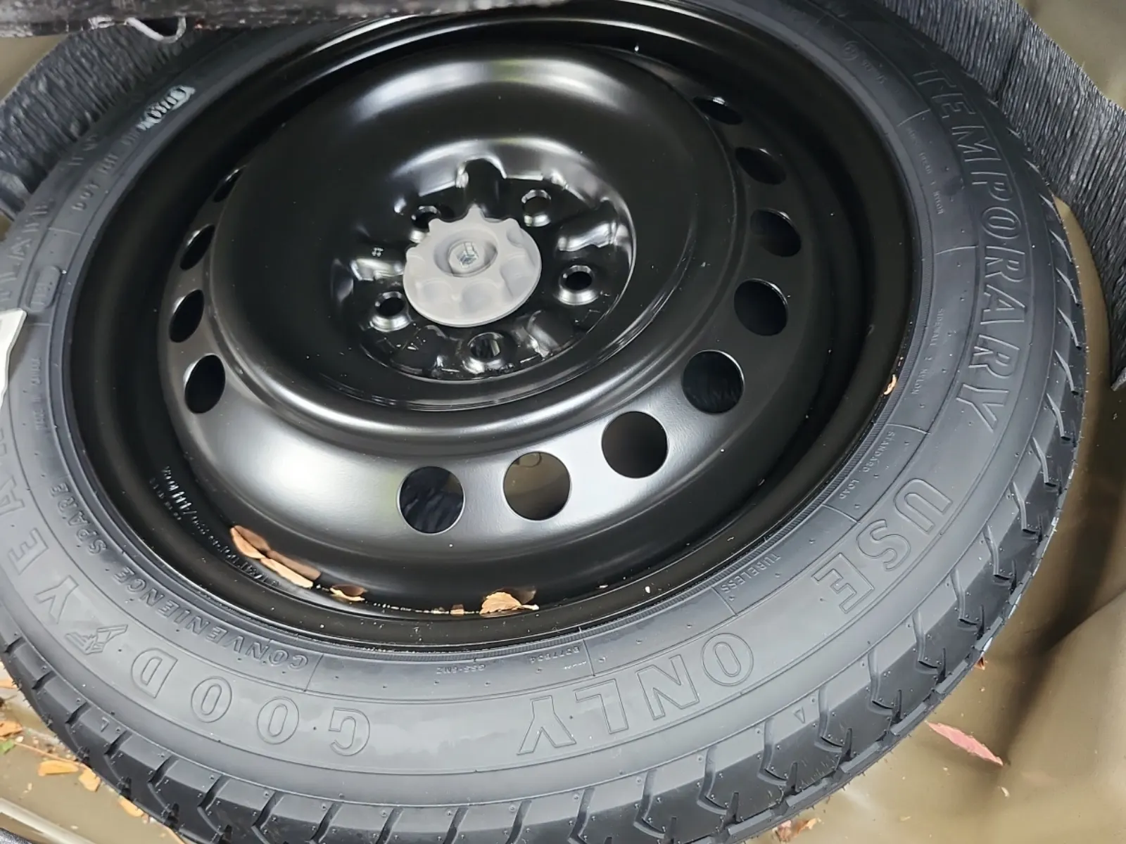 Spare Tire & Wheel Photo