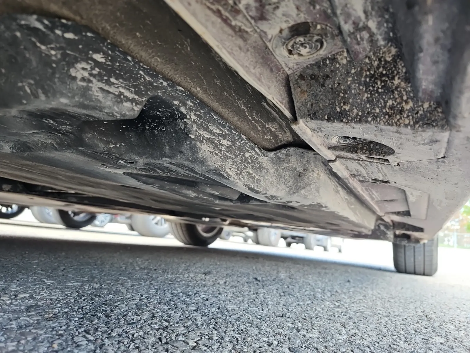 Undercarriage - Driver Photo