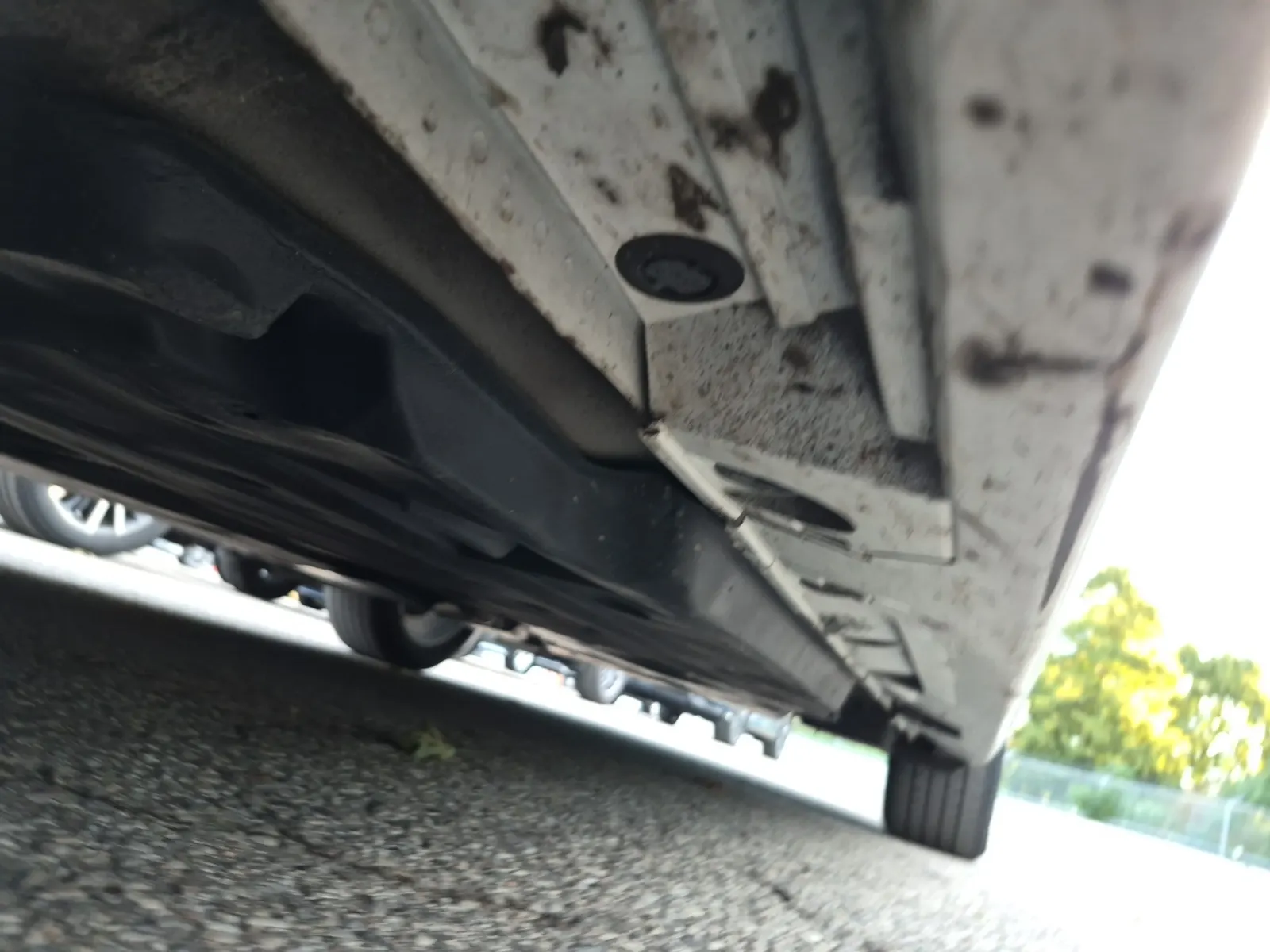 Undercarriage - Driver Photo