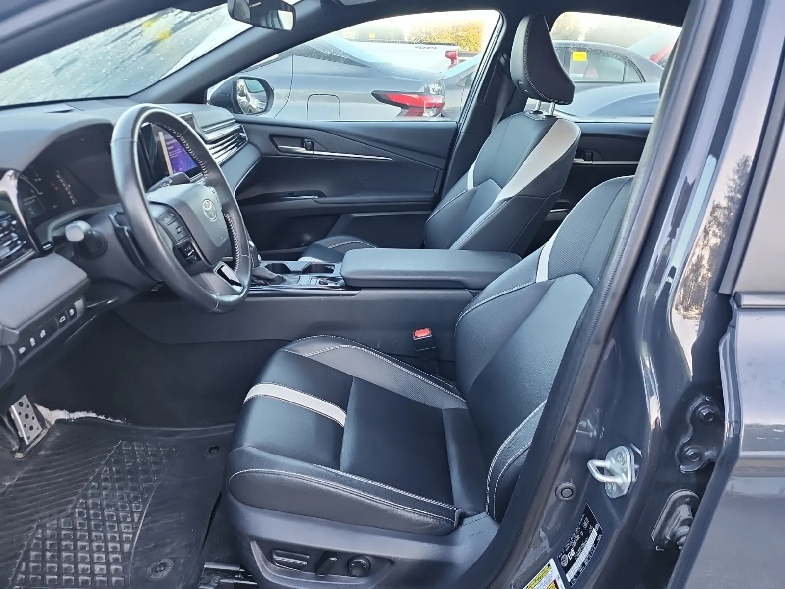 Front Interior Photo