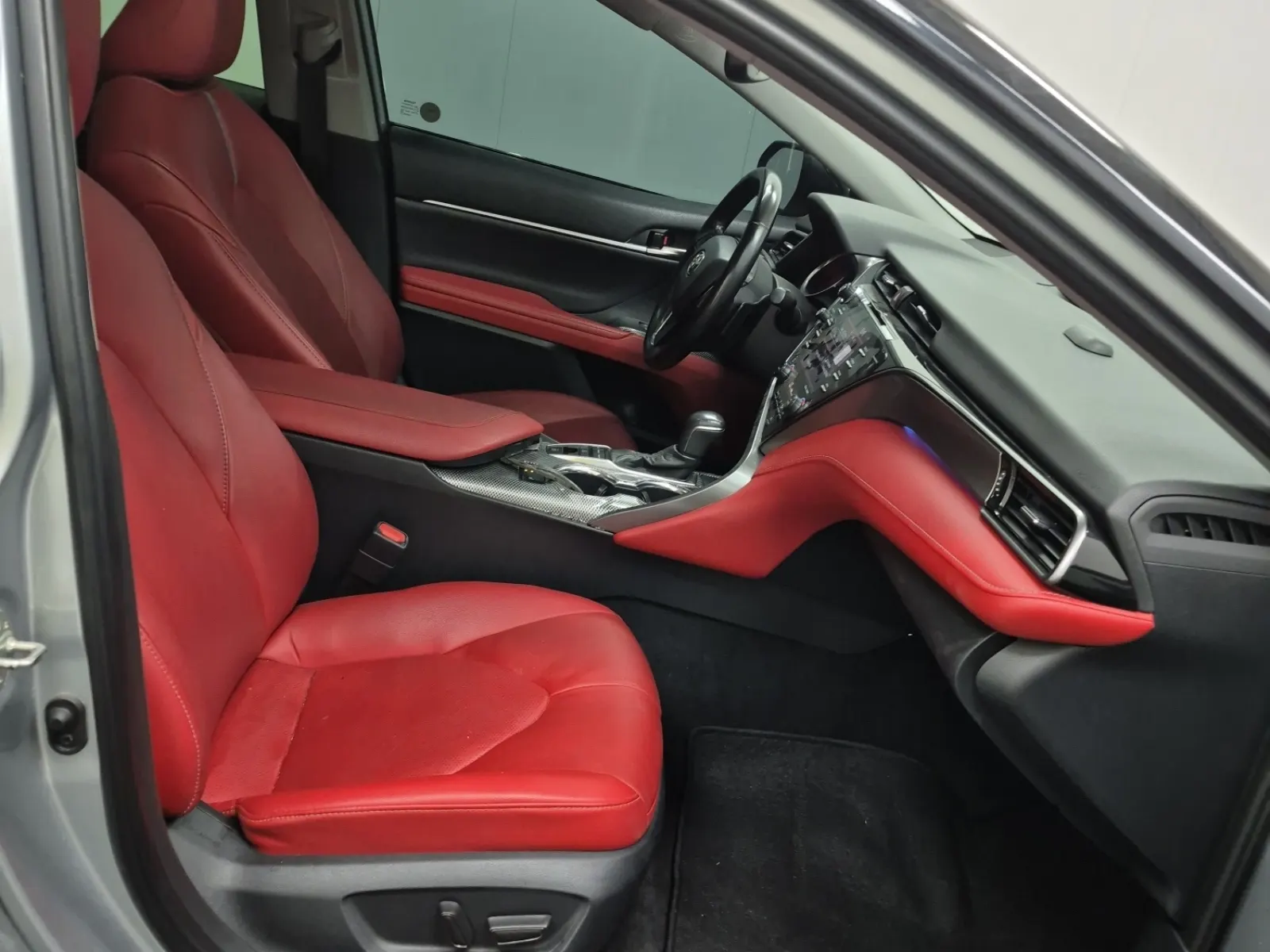 Right Side Interior Photo