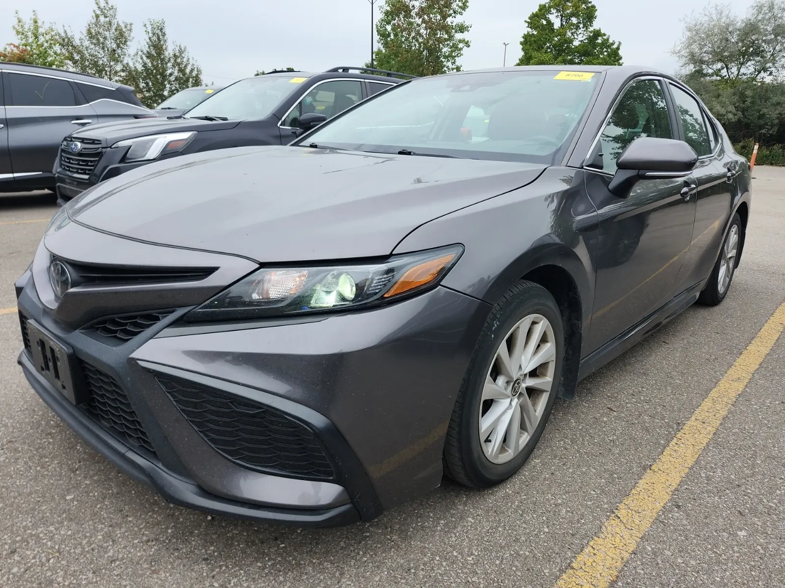 Front driver 3/4 photo