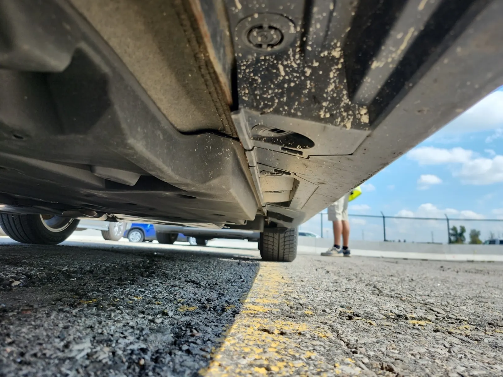 Undercarriage - Driver Photo
