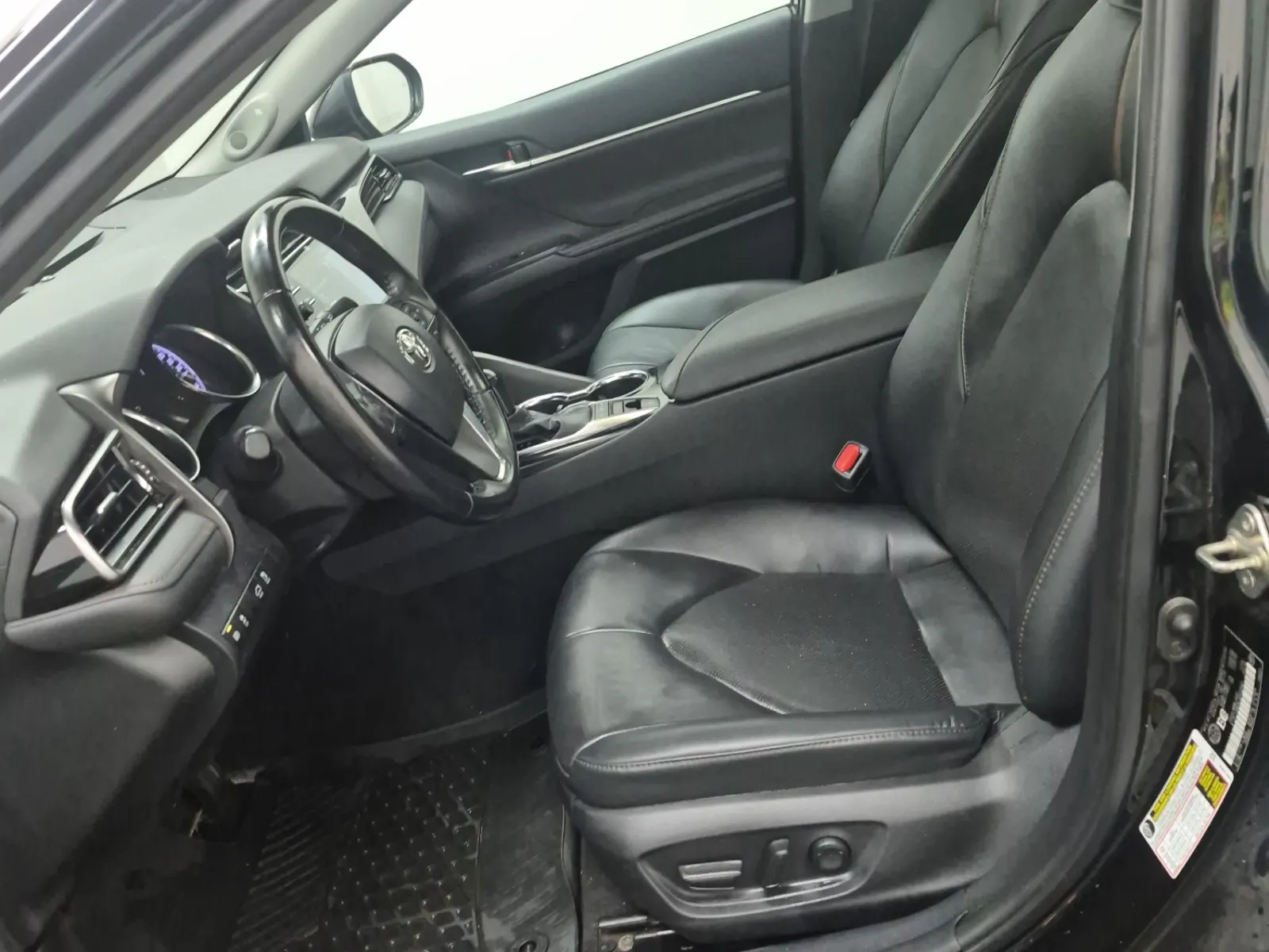 Front Interior Photo