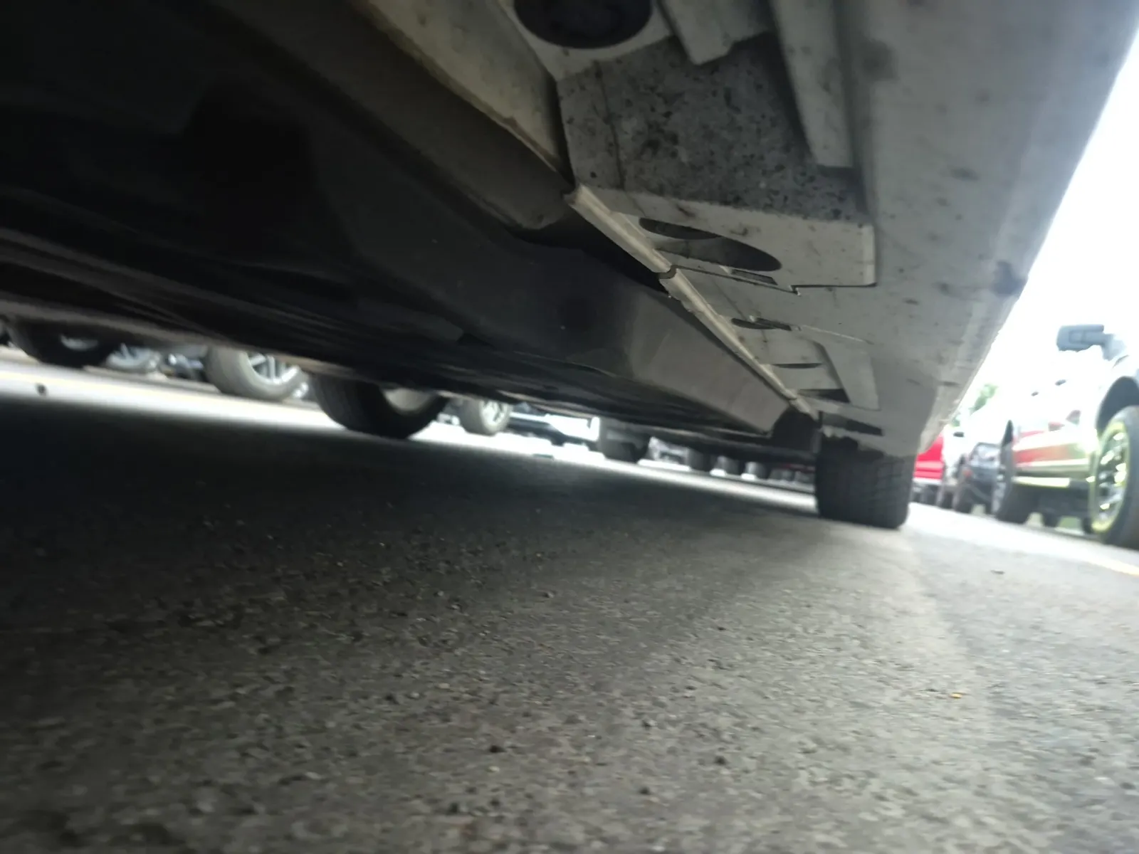 Undercarriage - Driver Photo