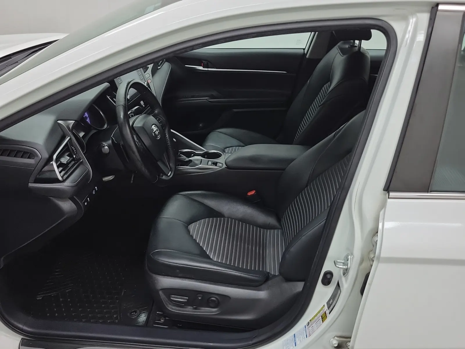 Front Interior Photo