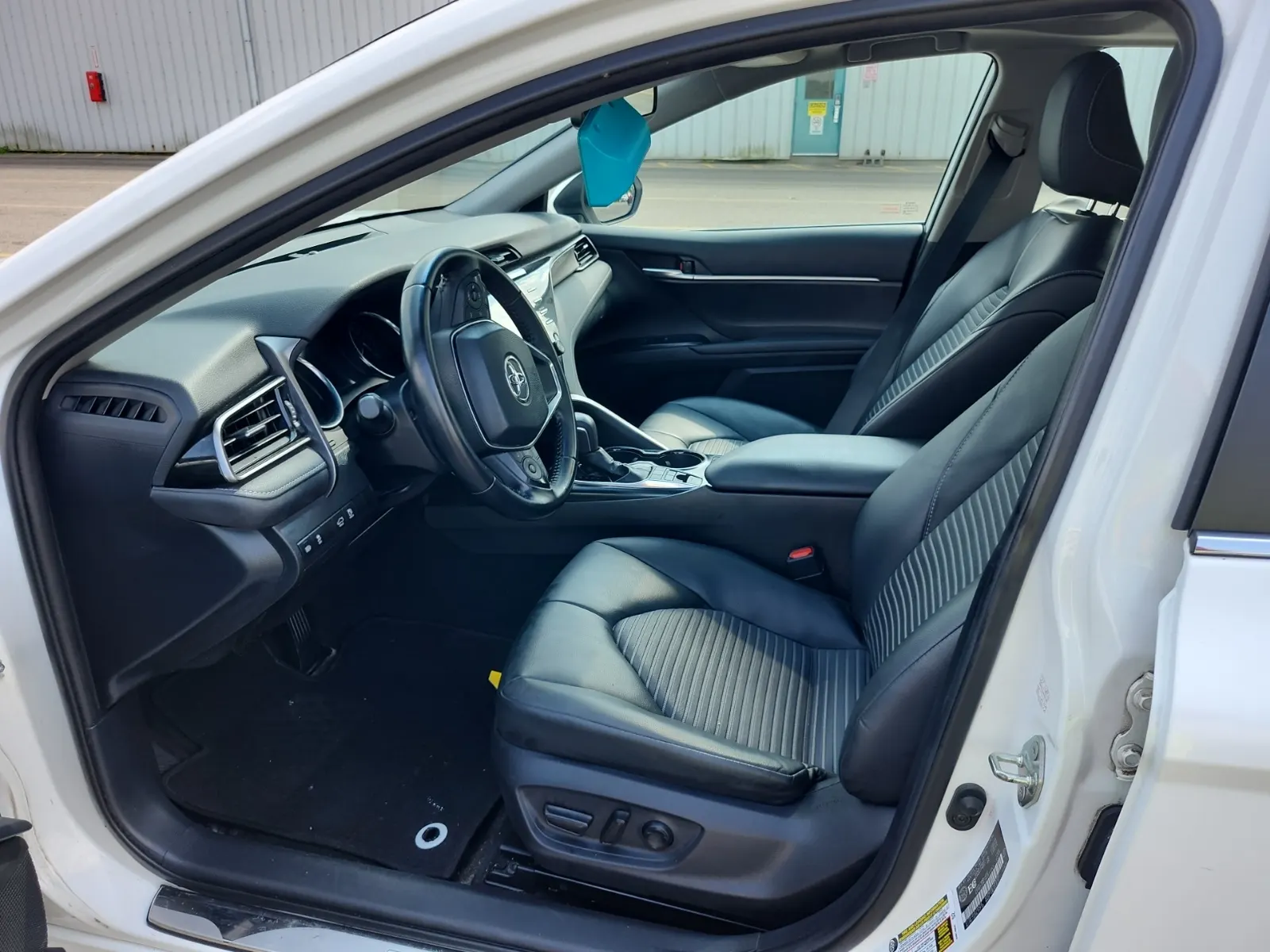 Front Interior Photo