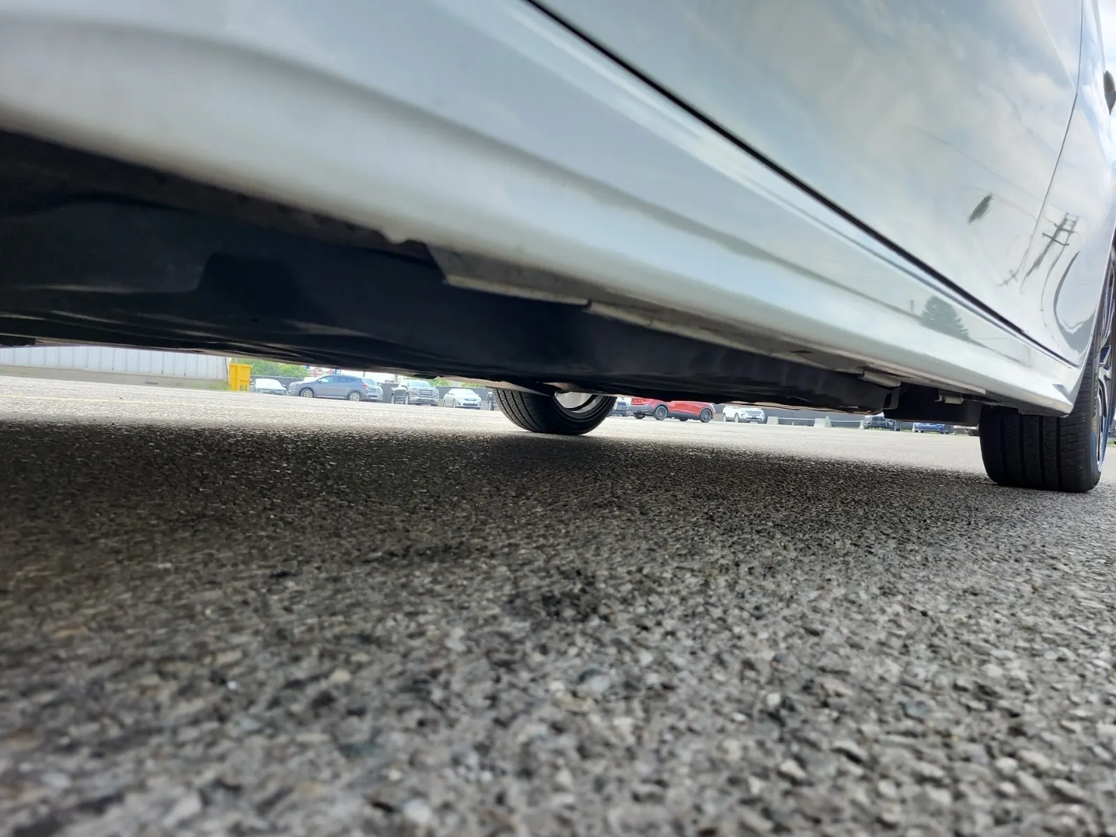 Undercarriage - Driver Photo