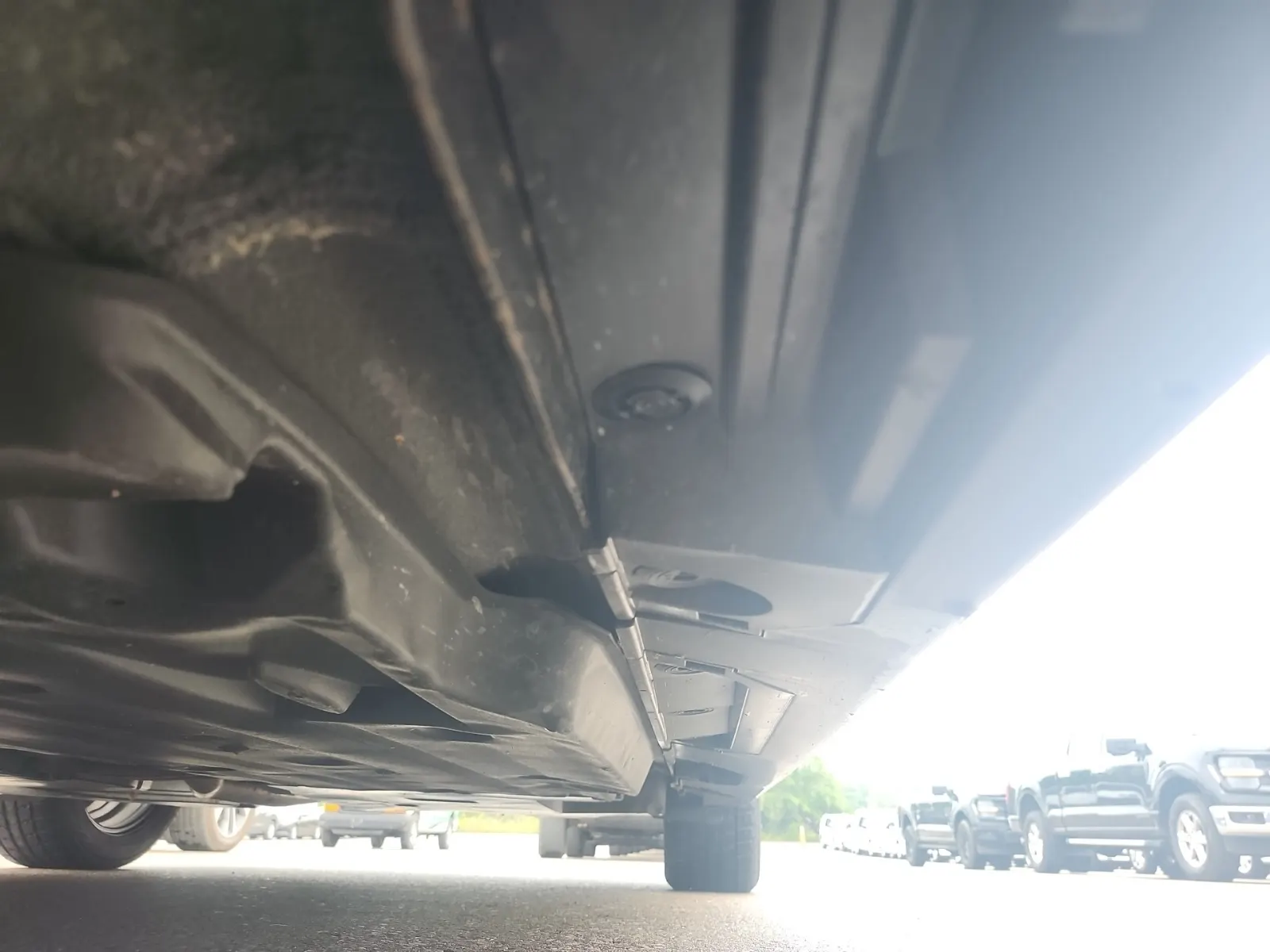 Undercarriage - Driver Photo