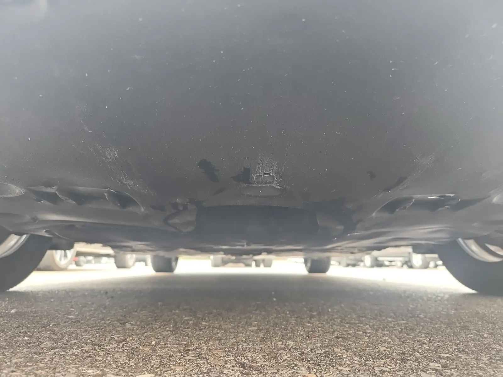 Undercarriage - Front Photo