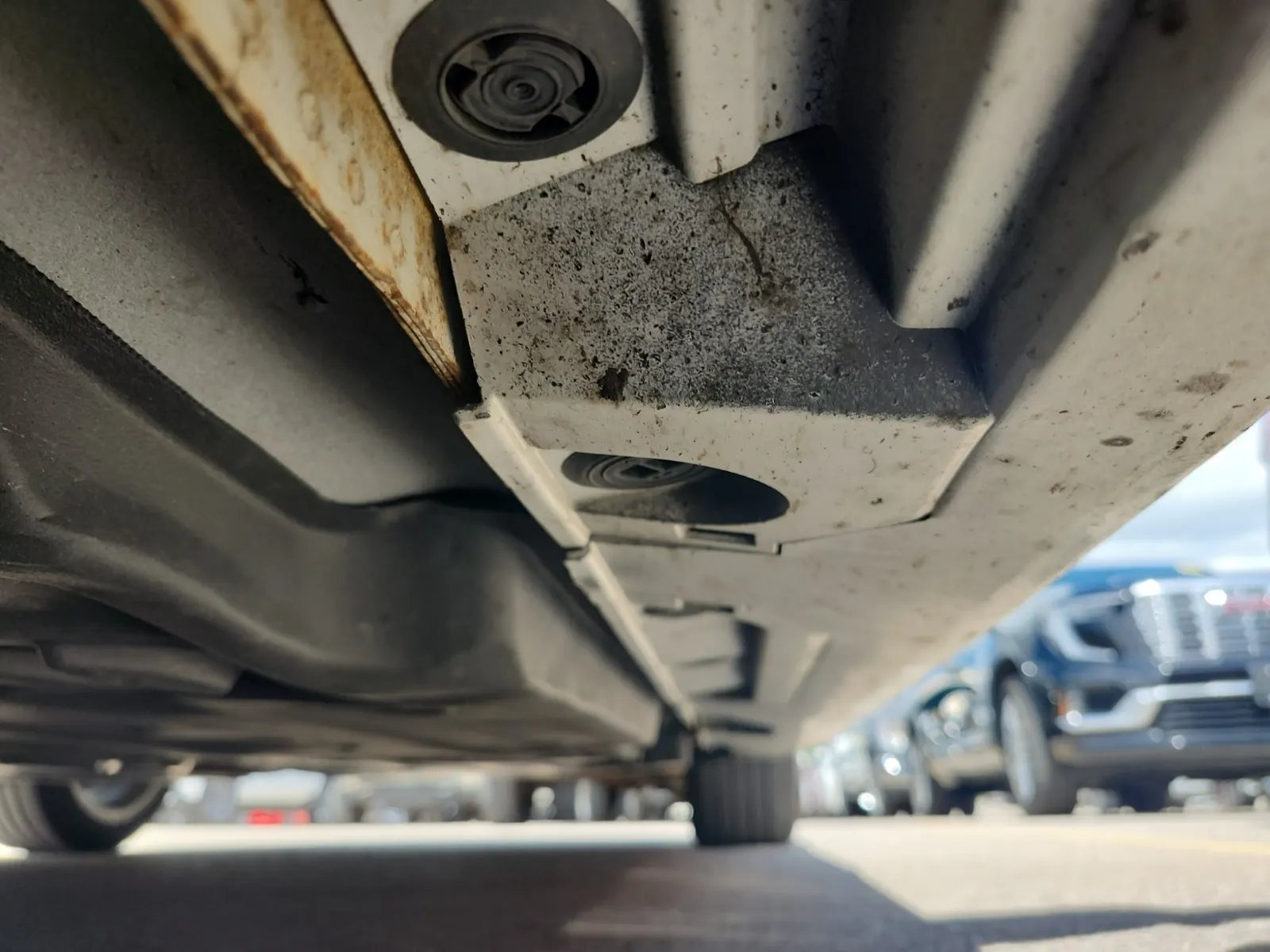 Undercarriage - Driver Photo