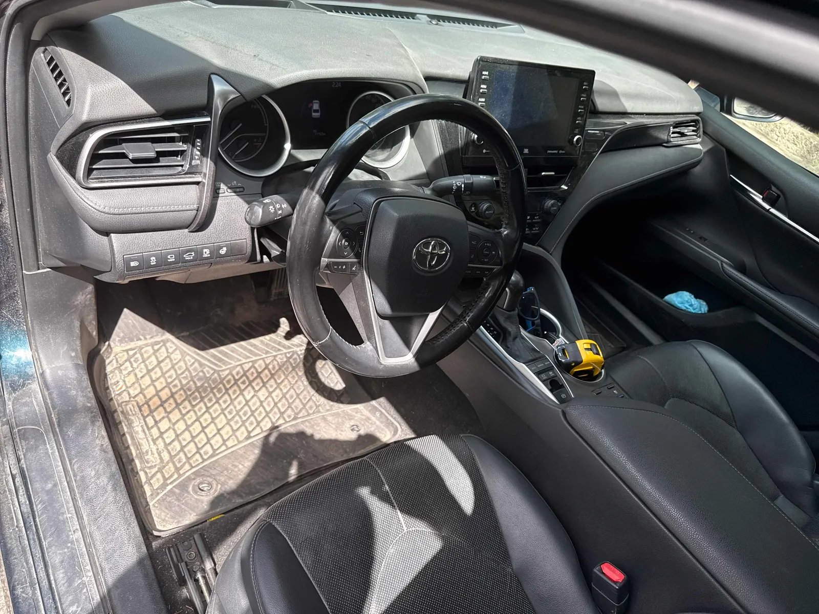 Interior driver side