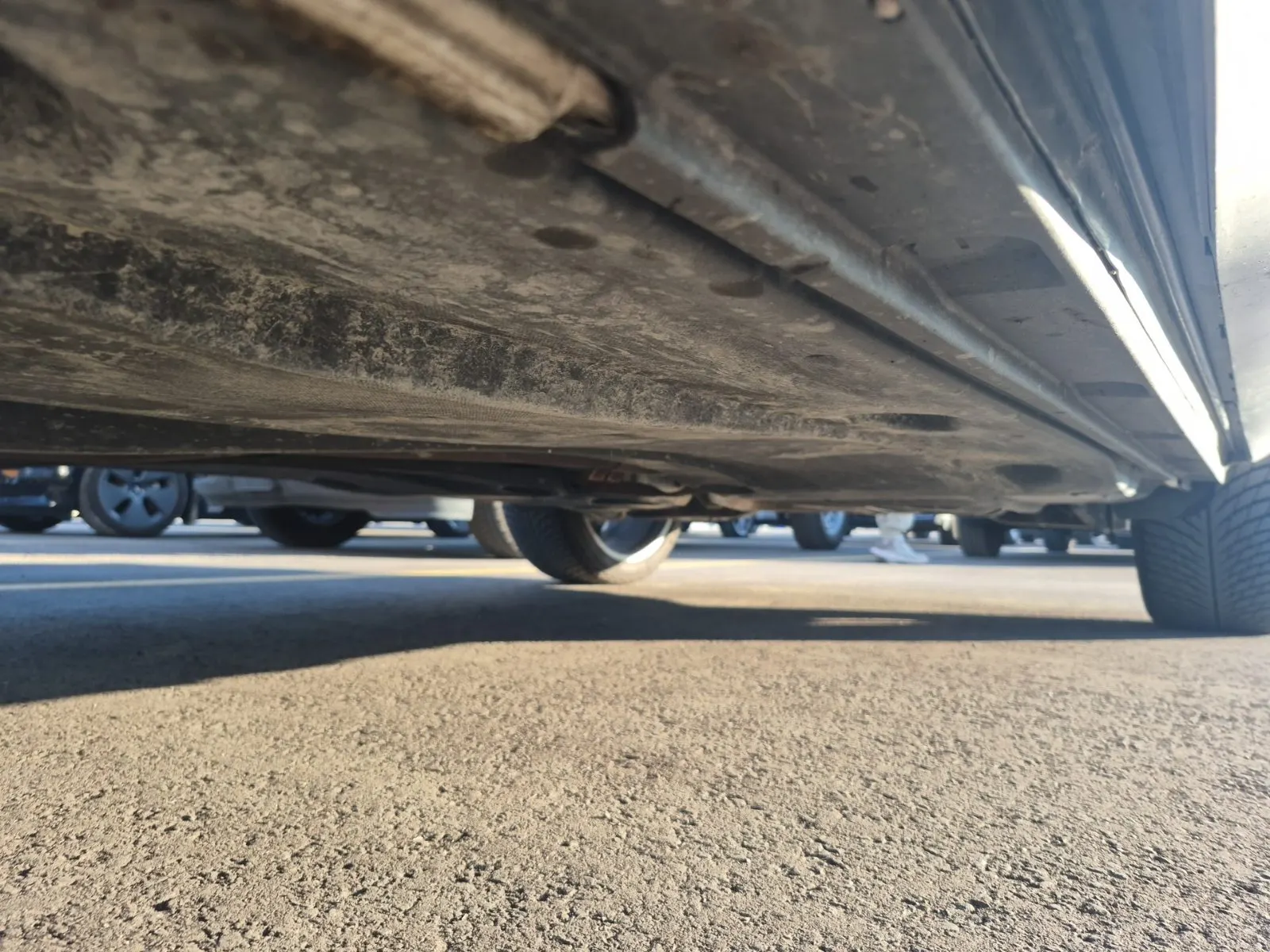 Undercarriage - Driver Photo