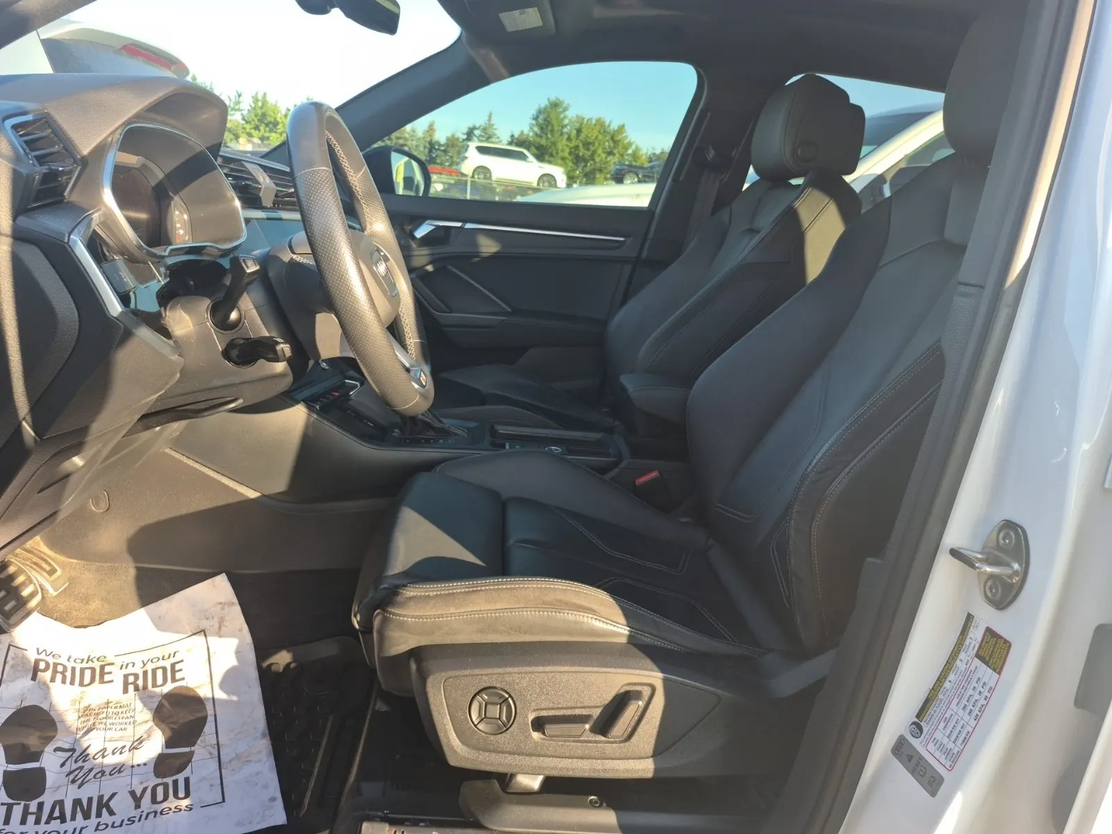 Front Interior Photo