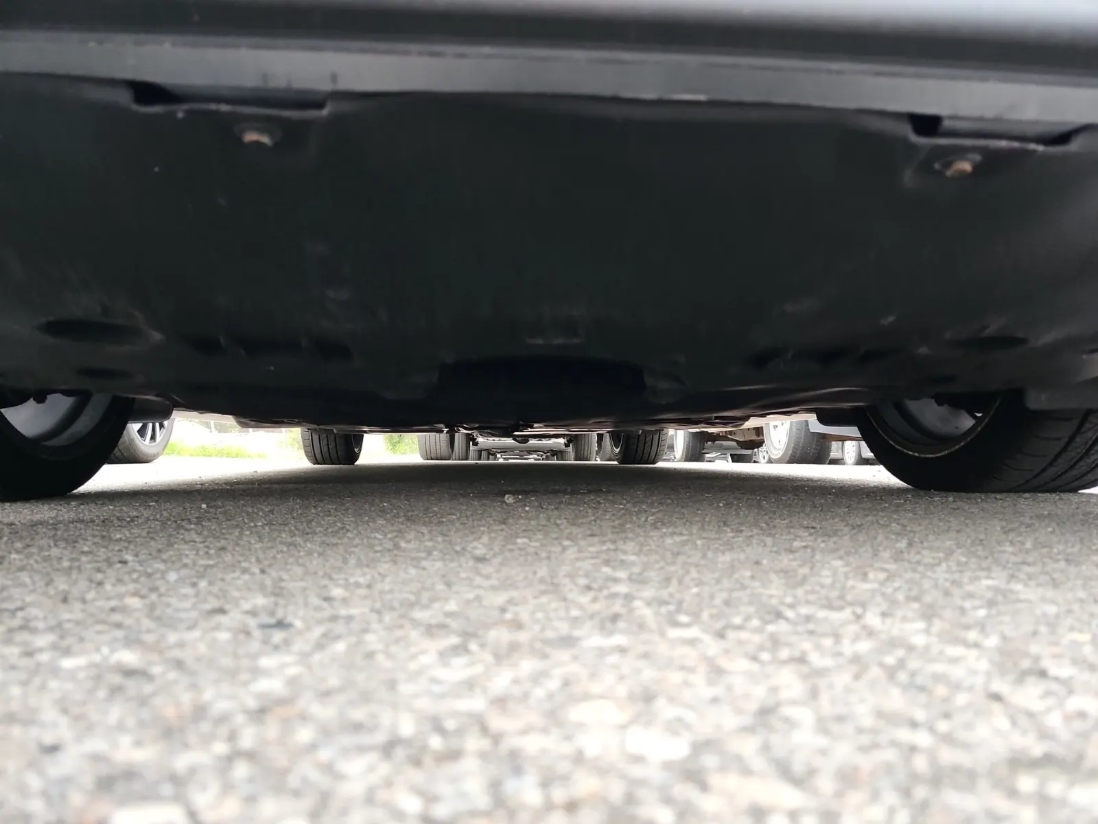 Undercarriage - Front Photo
