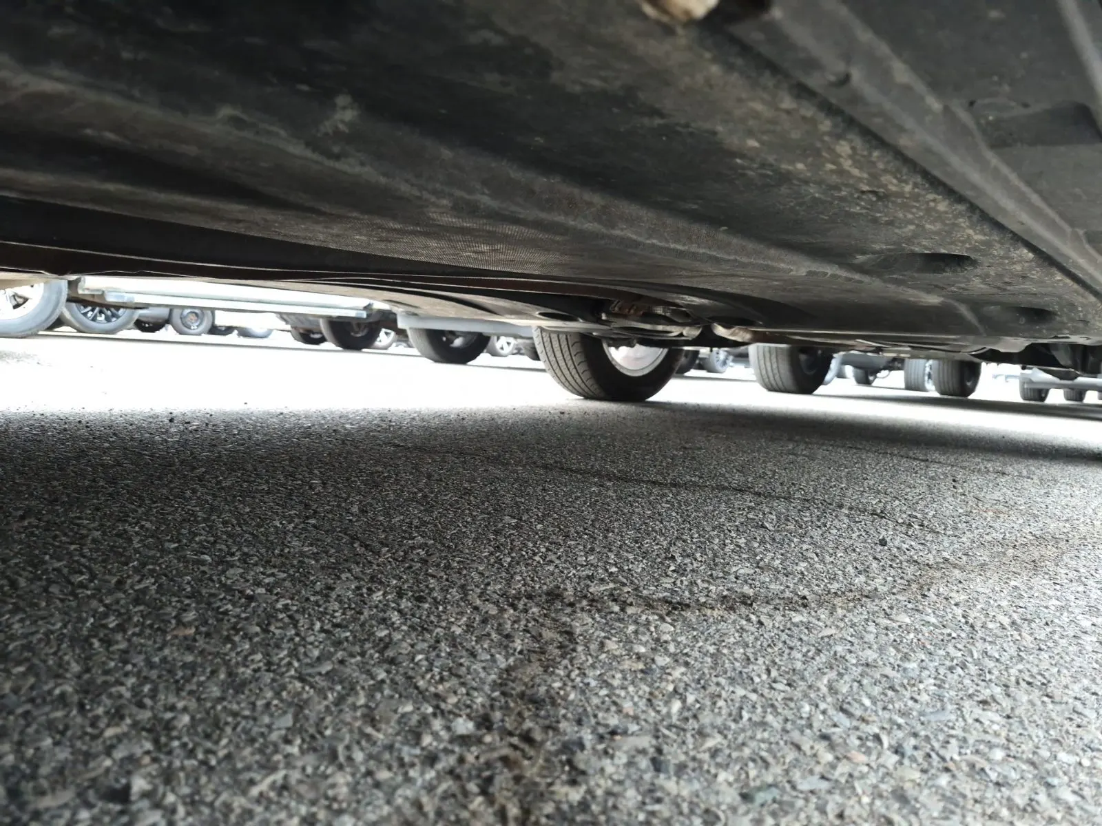 Undercarriage - Driver Photo