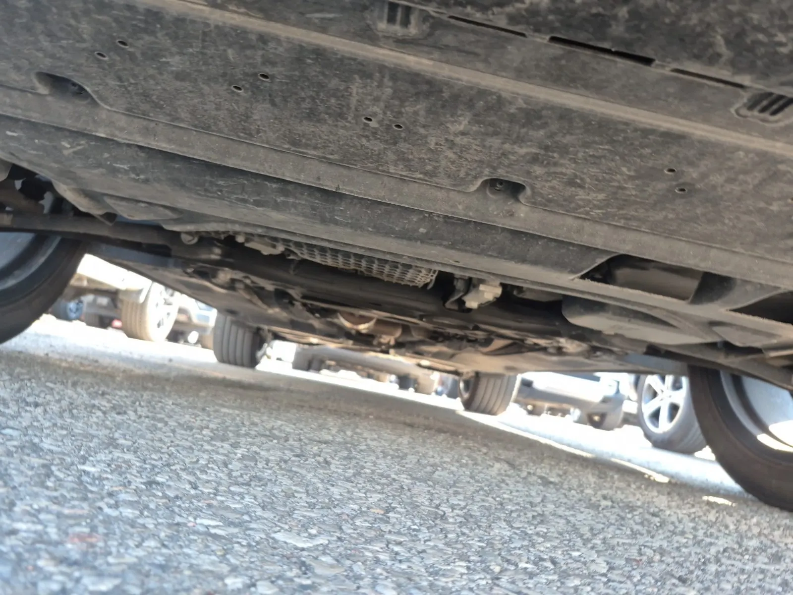 Undercarriage - Front Photo