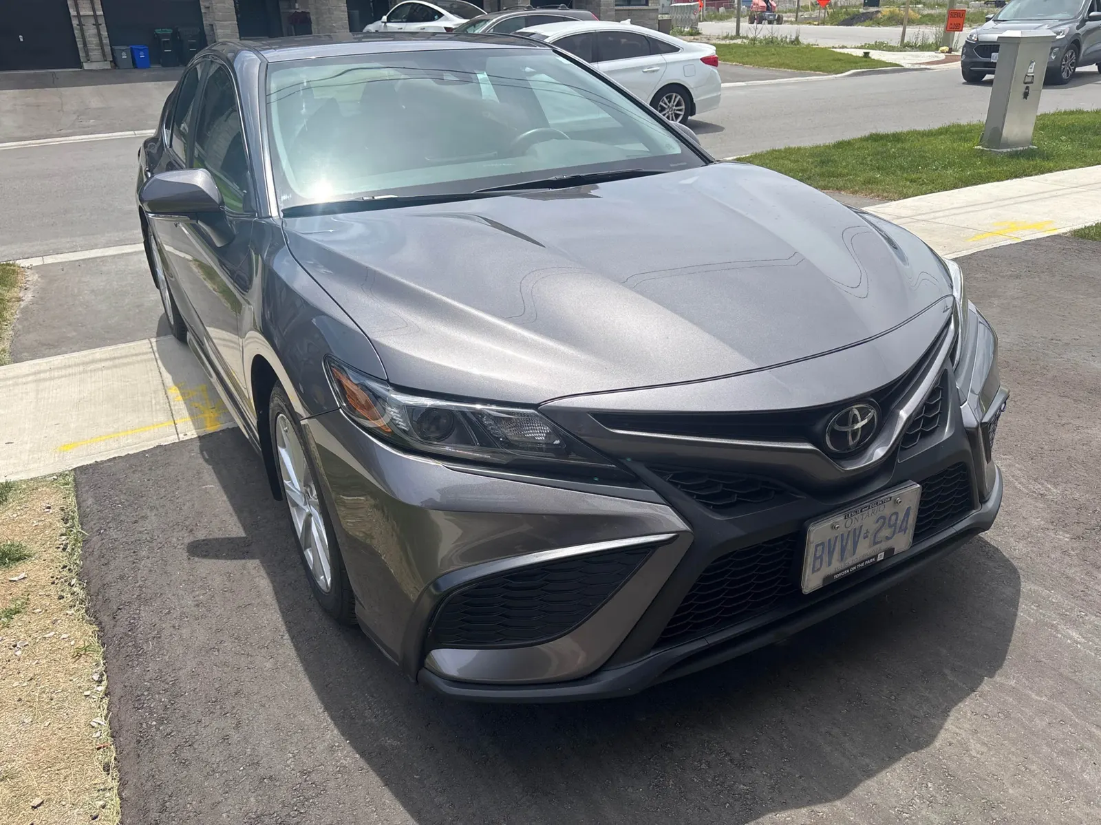 3/4 Front (Main image)