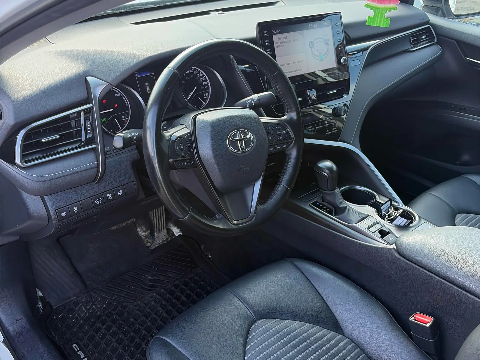 Interior driver side