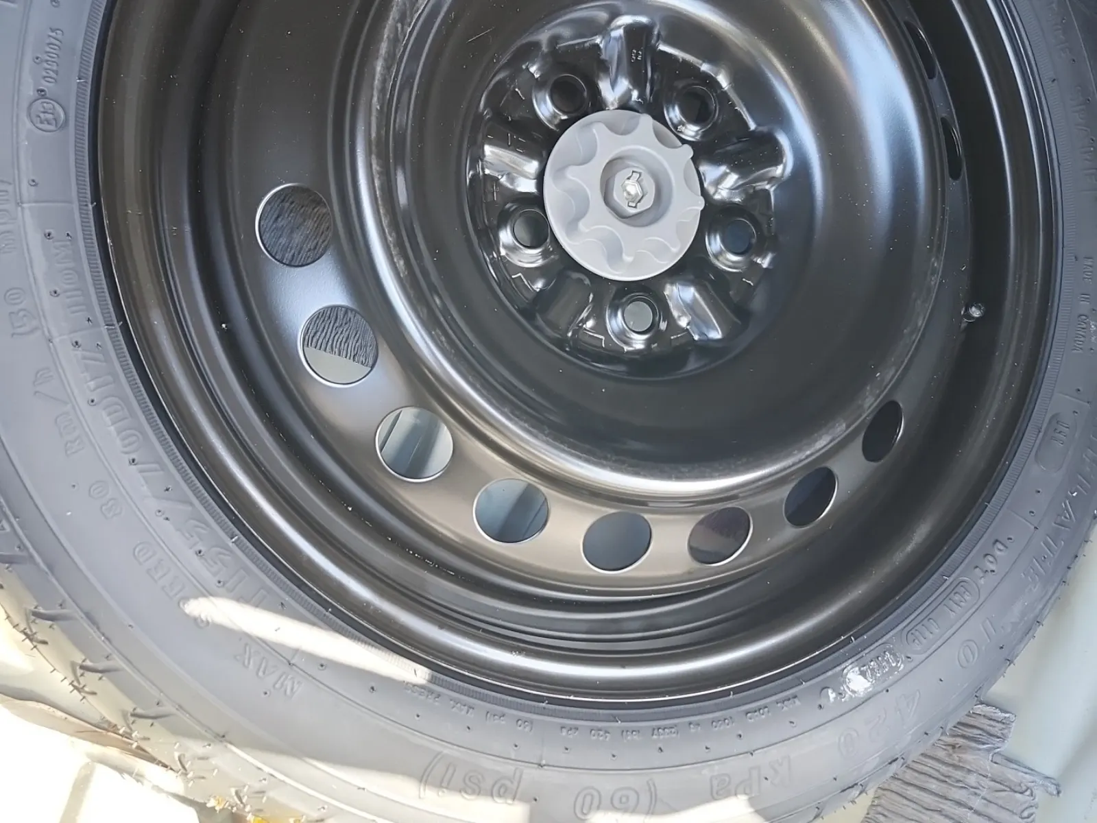 Spare Tire & Wheel Photo