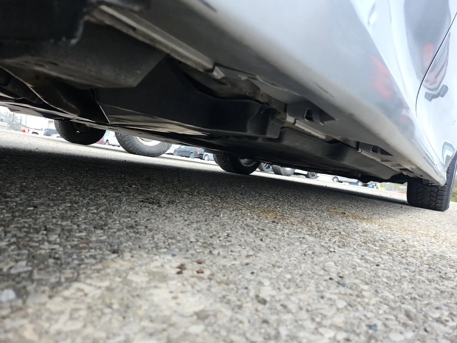 Undercarriage - Passenger Photo