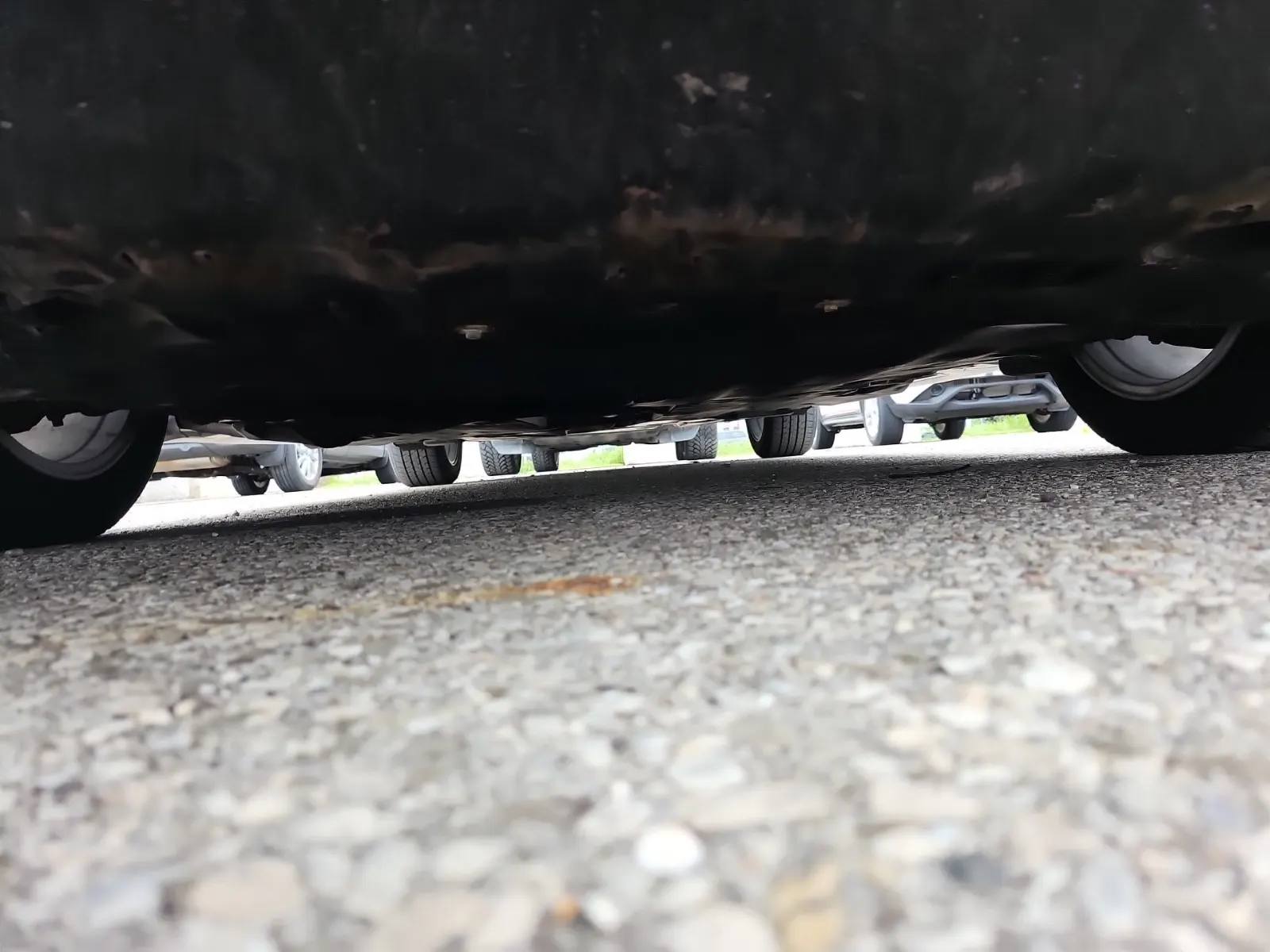 Undercarriage - Front Photo