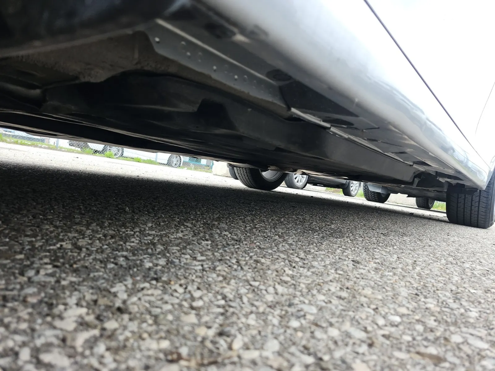 Undercarriage - Driver Photo