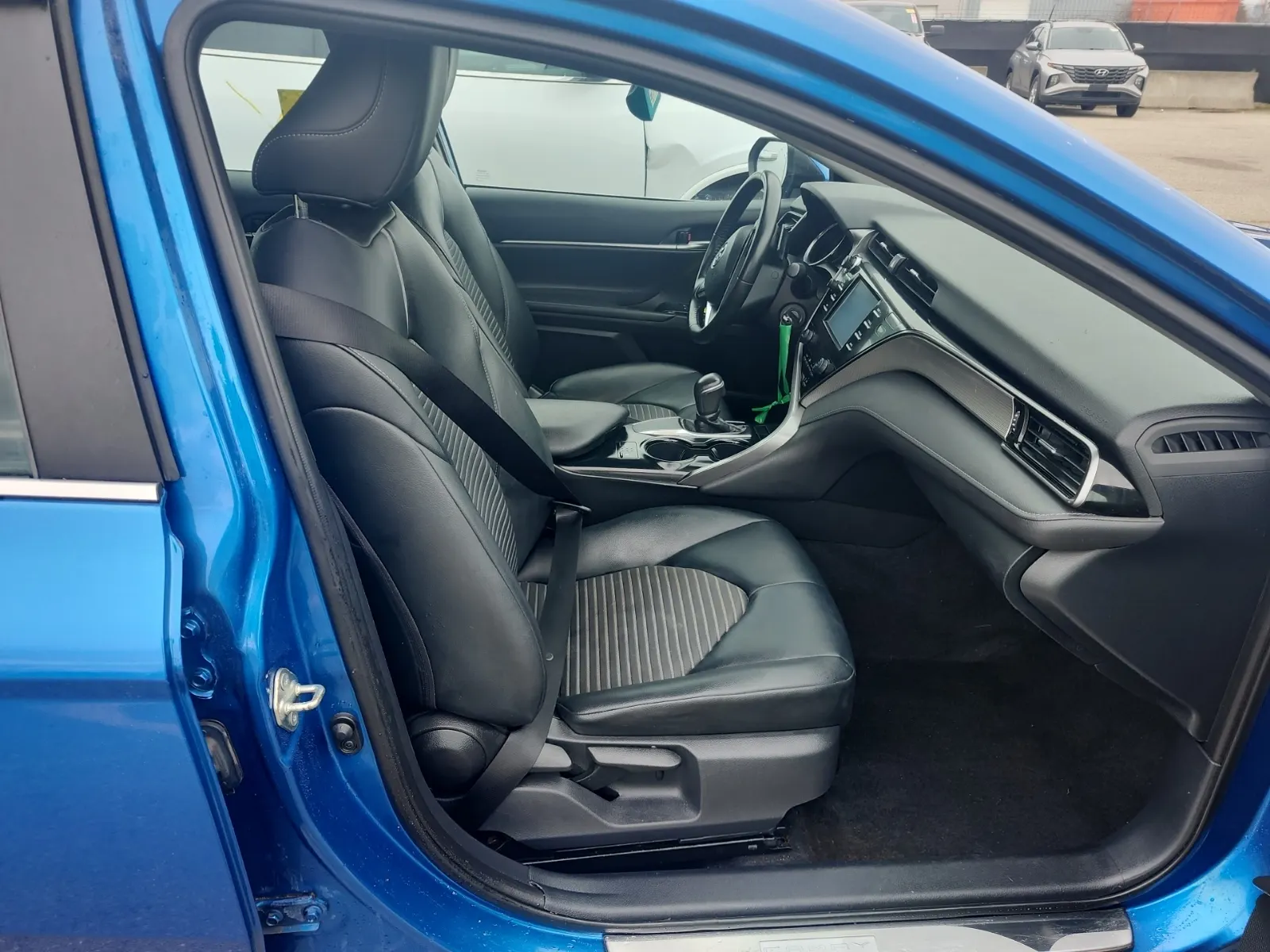 Right Side Interior Photo