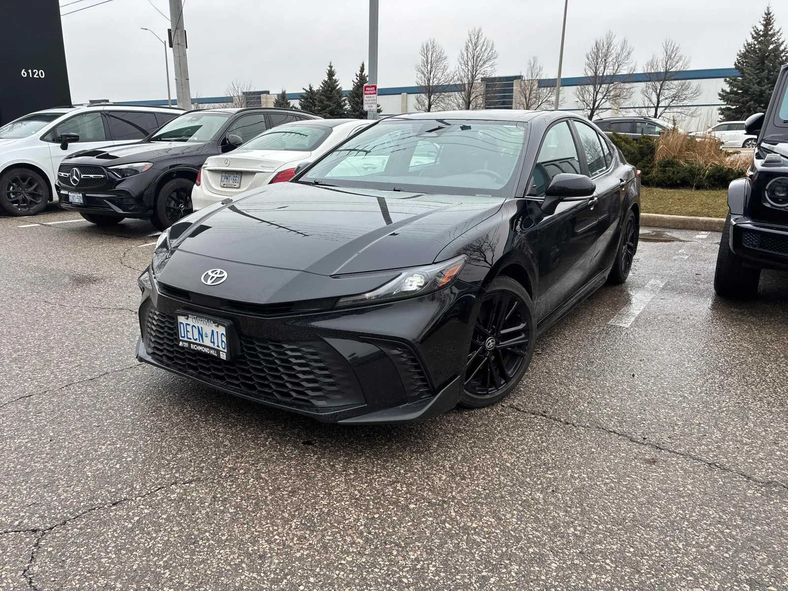 3/4 Front (Main image)