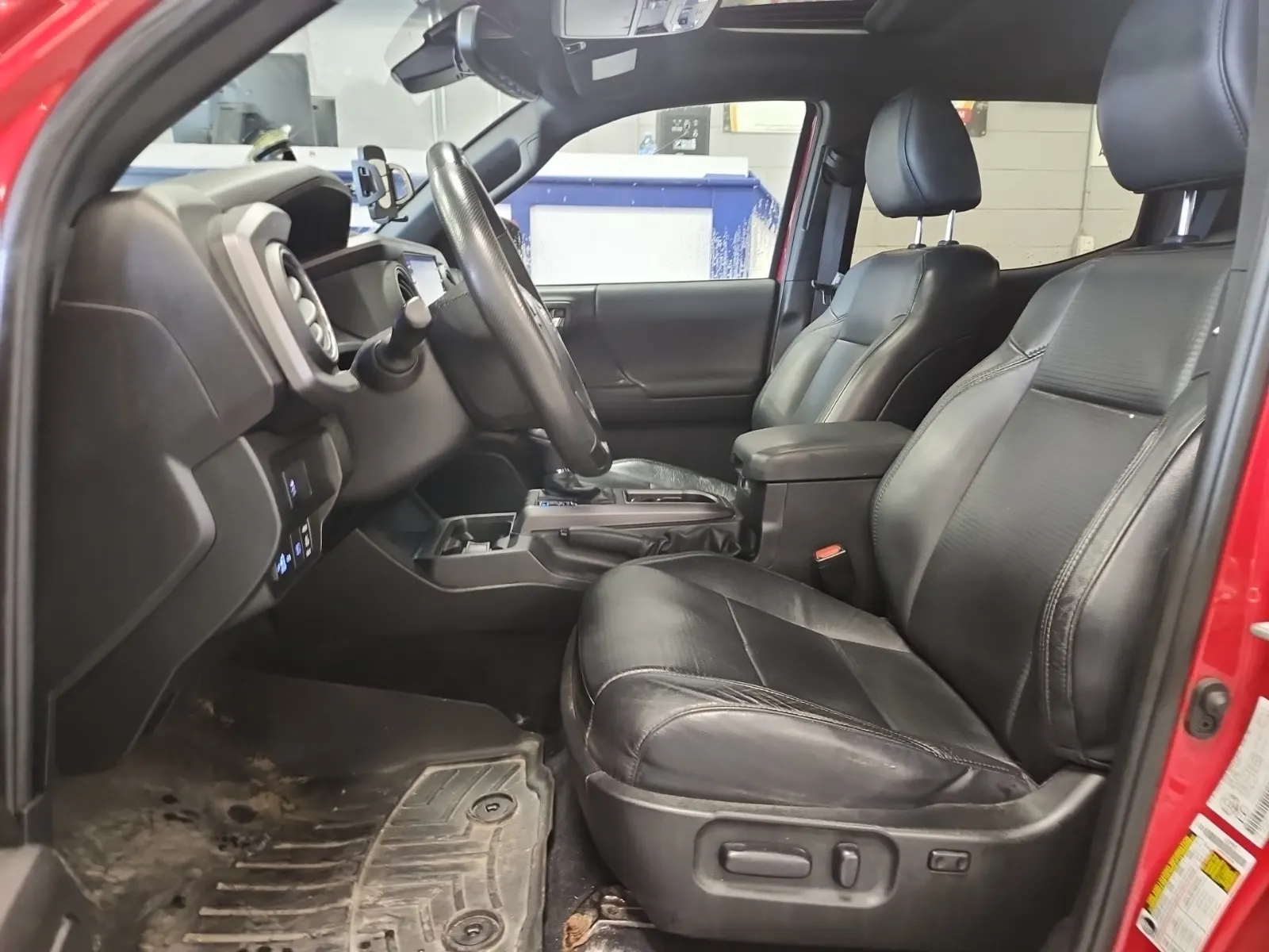 Front Interior Photo