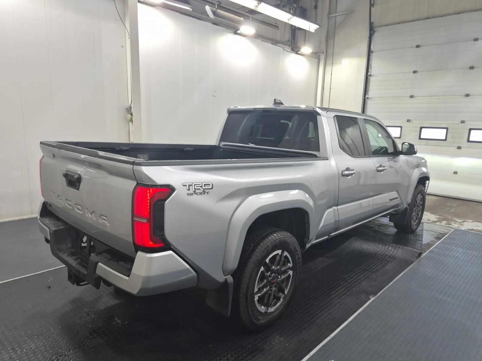 Passenger Rear 3/4 Photo