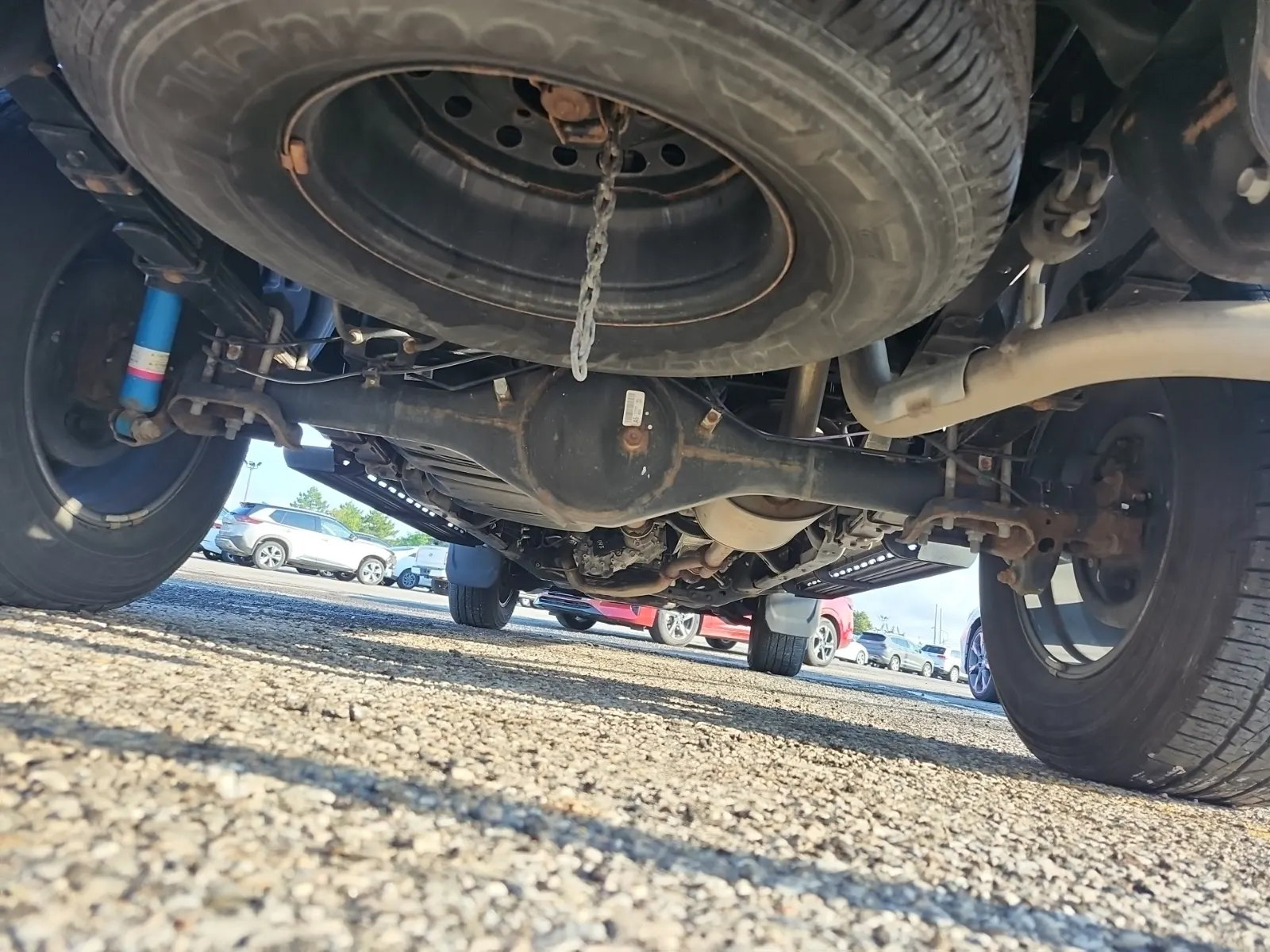 Undercarriage - Rear Photo