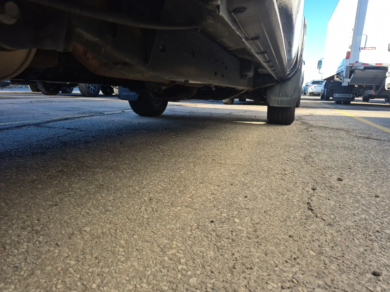 Undercarriage - Passenger Photo