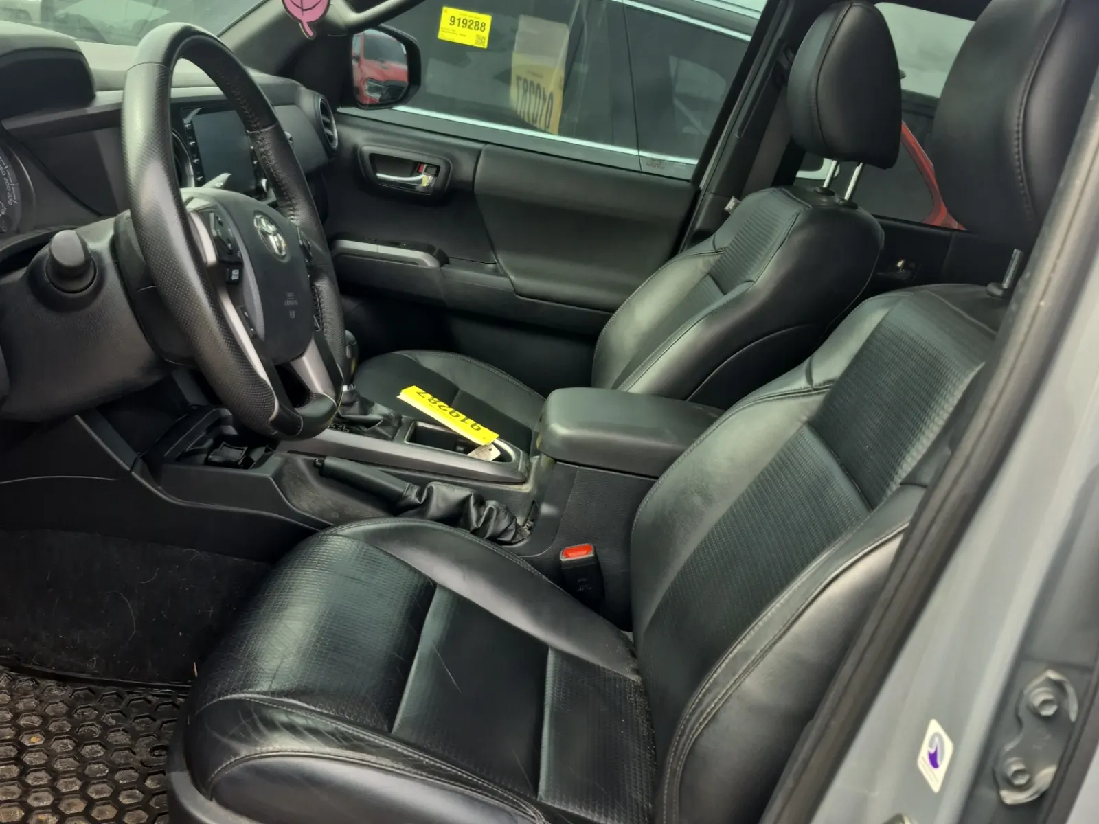 Front Interior Photo