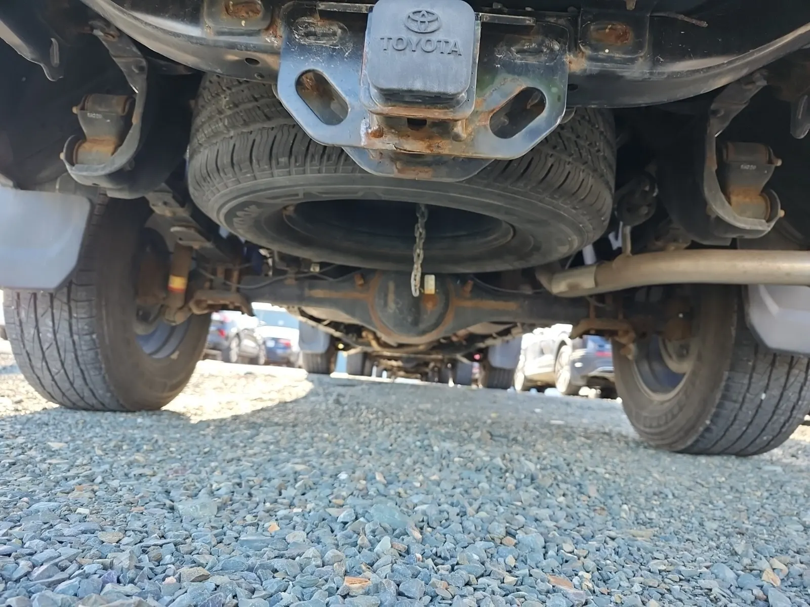 Undercarriage - Rear Photo
