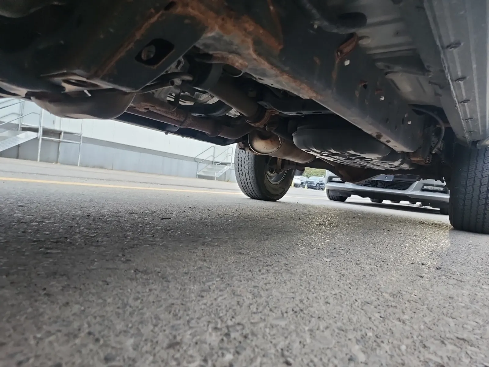 Undercarriage - Driver Photo