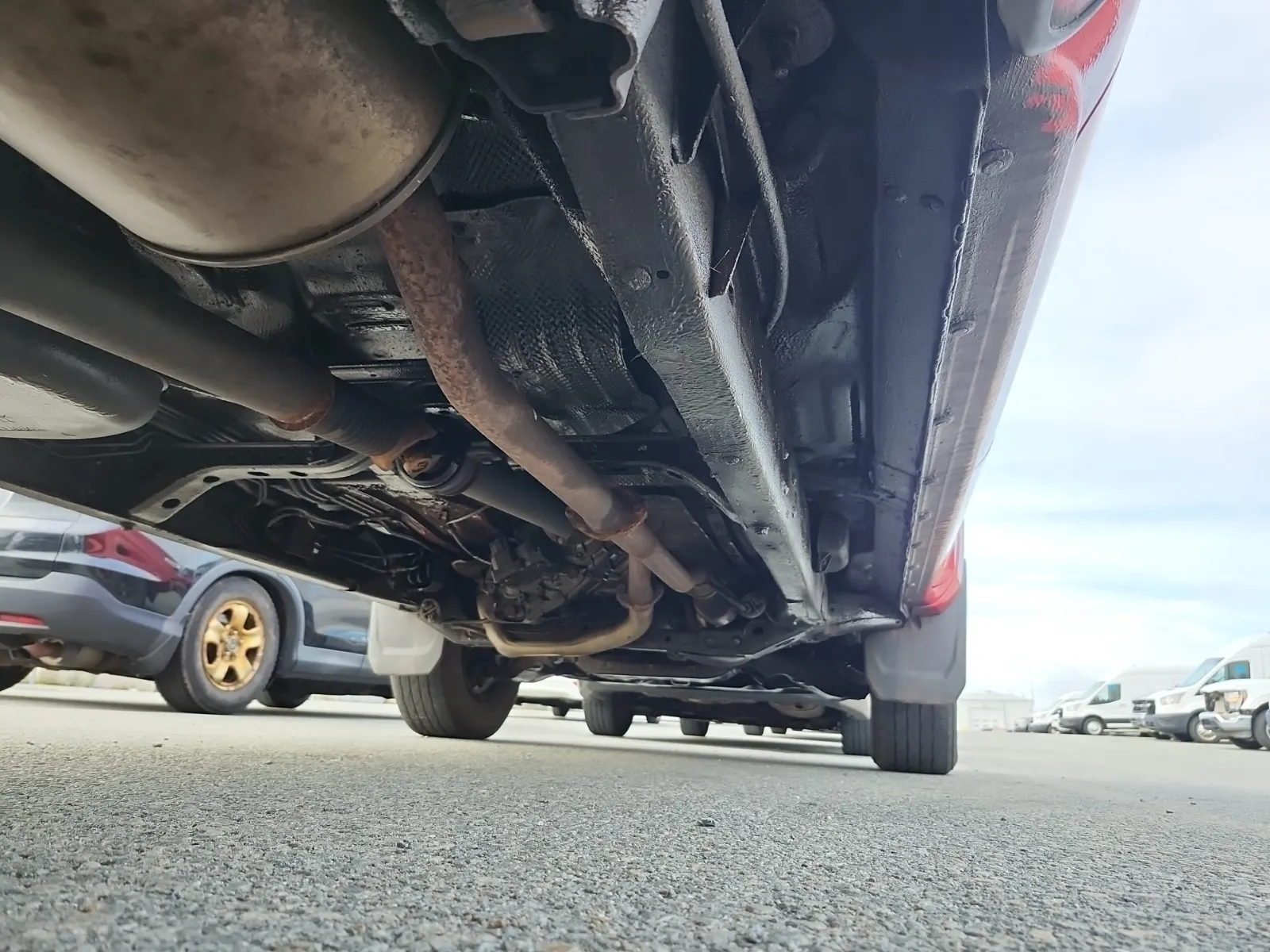 Undercarriage - Passenger Photo