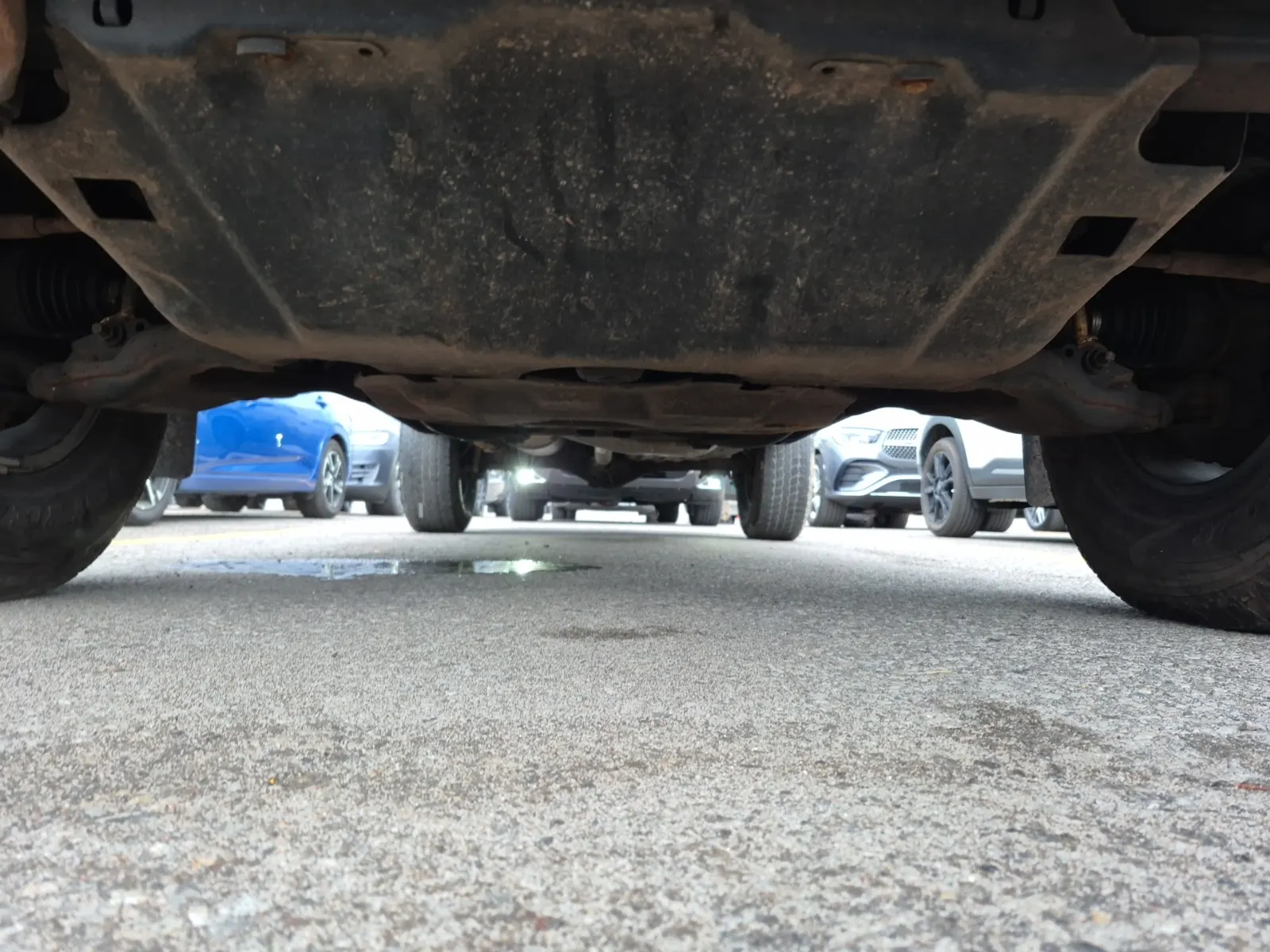 Undercarriage - Front Photo