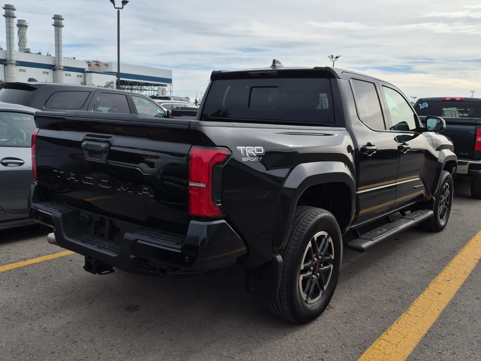Passenger Rear 3/4 Photo