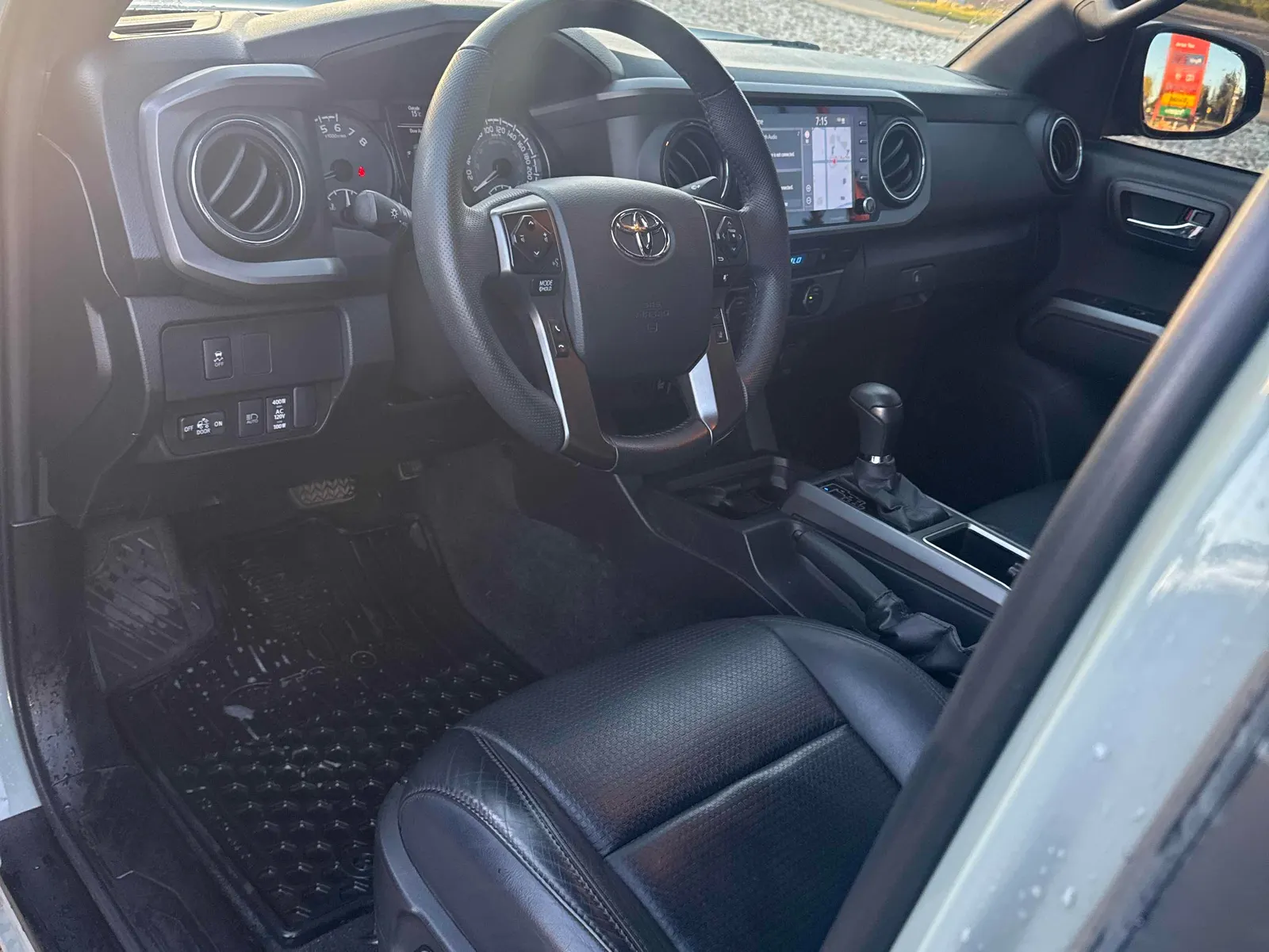 Interior driver side