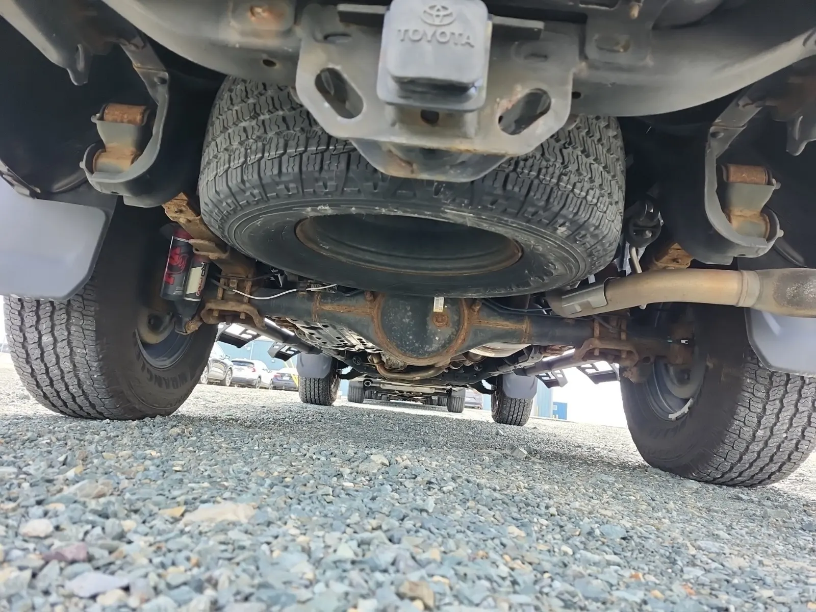 Undercarriage - Rear Photo